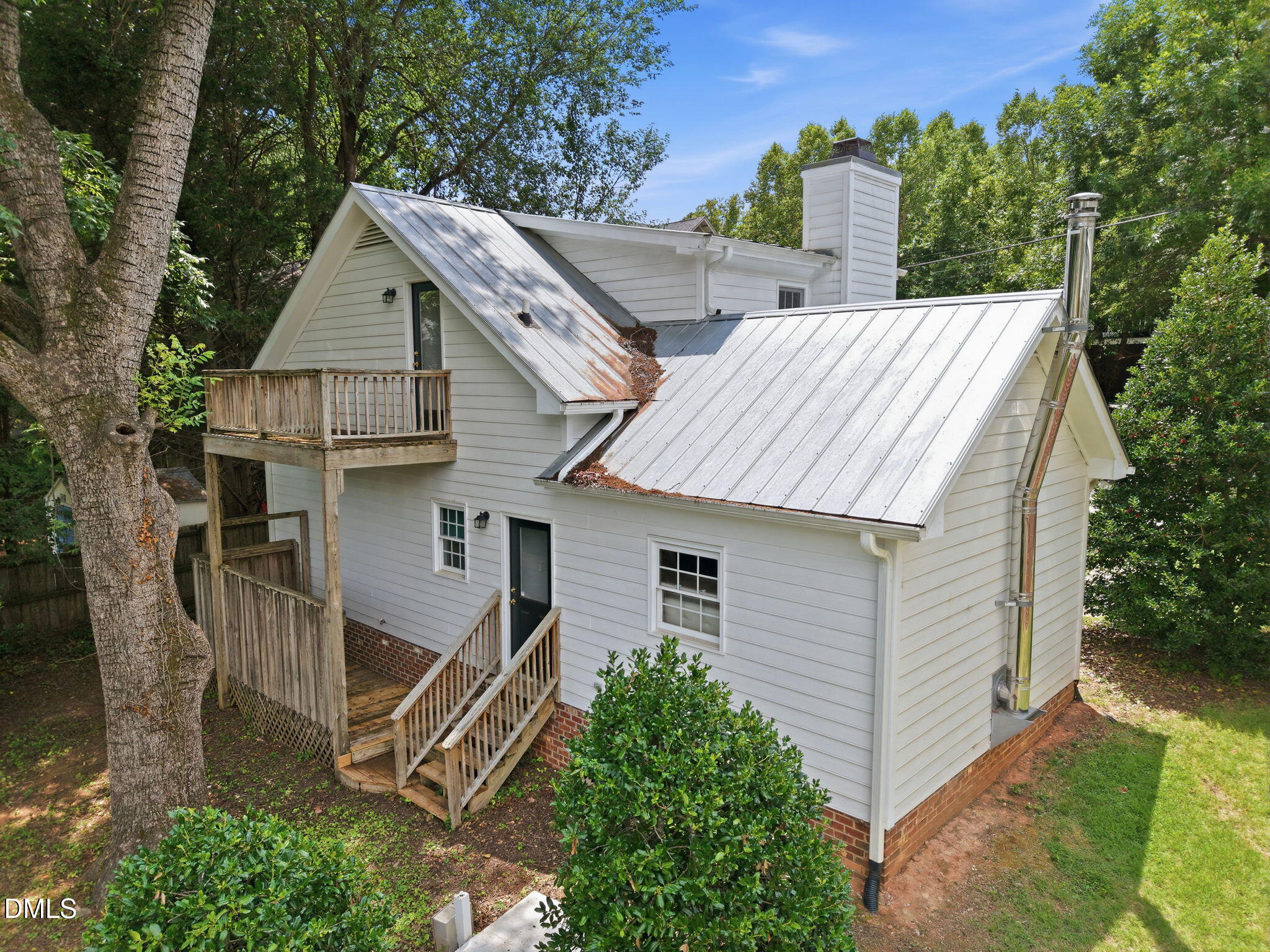1305 Filmore Street Property Photo 13
