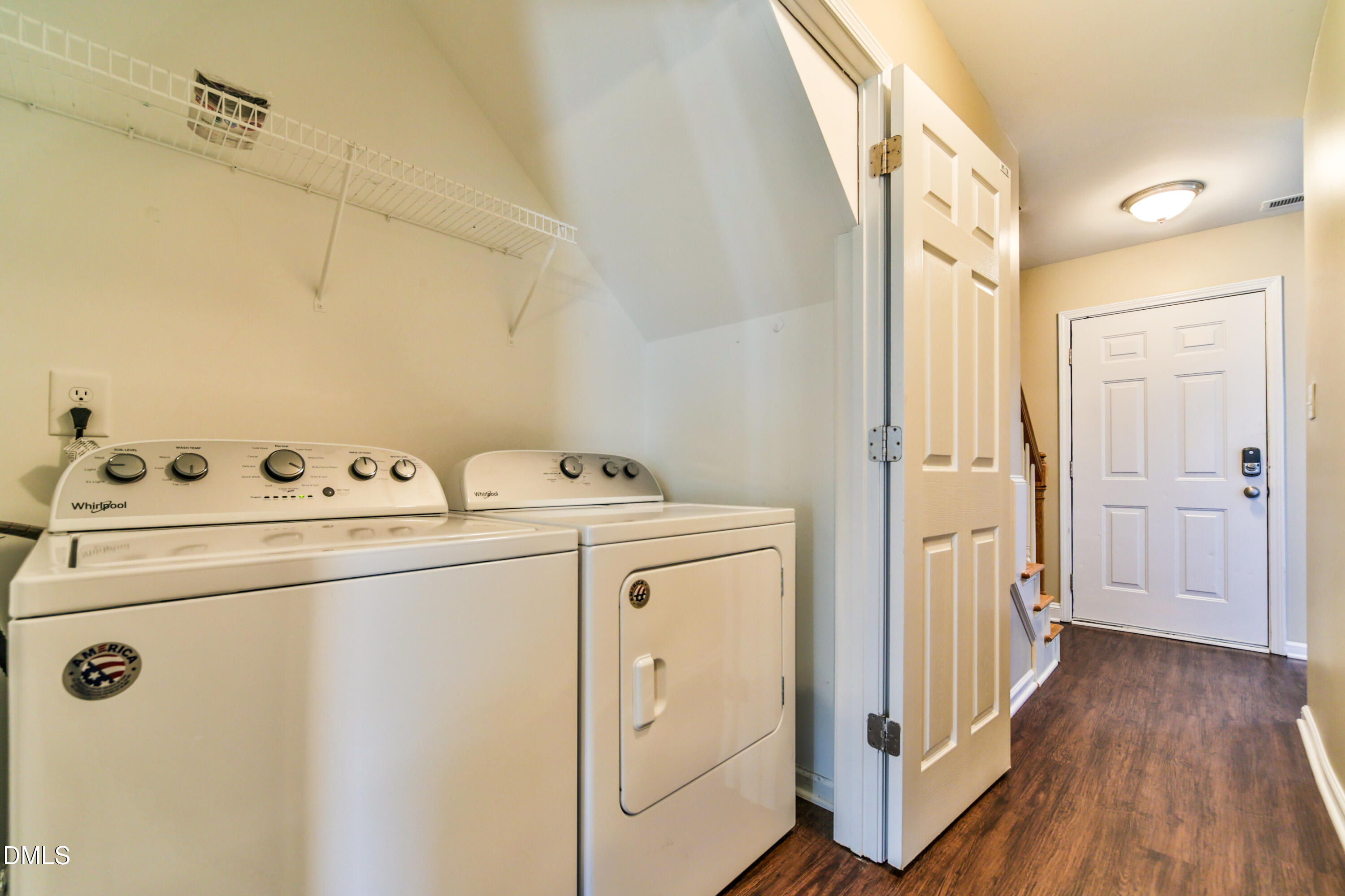 304 Whitehall Court Property Photo 19