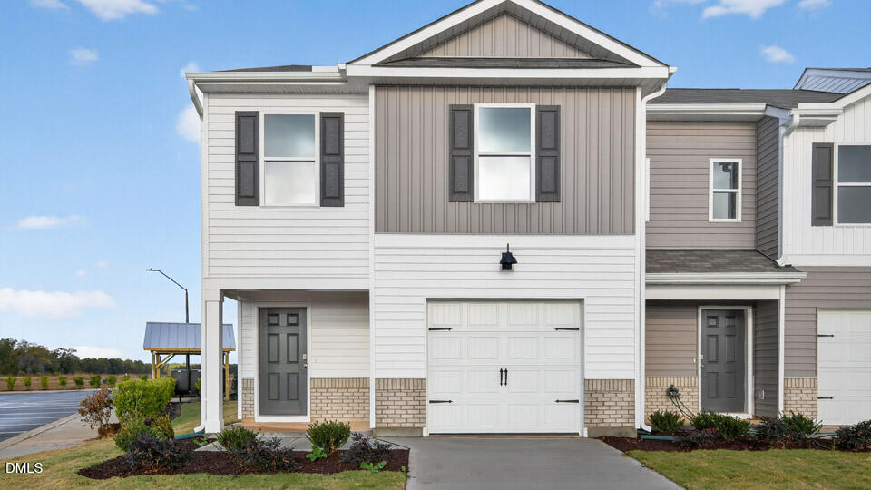 37 Bee Garden Court