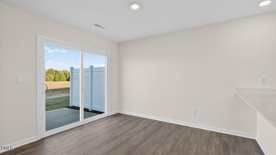 37 Bee Garden Court Property Photo 11