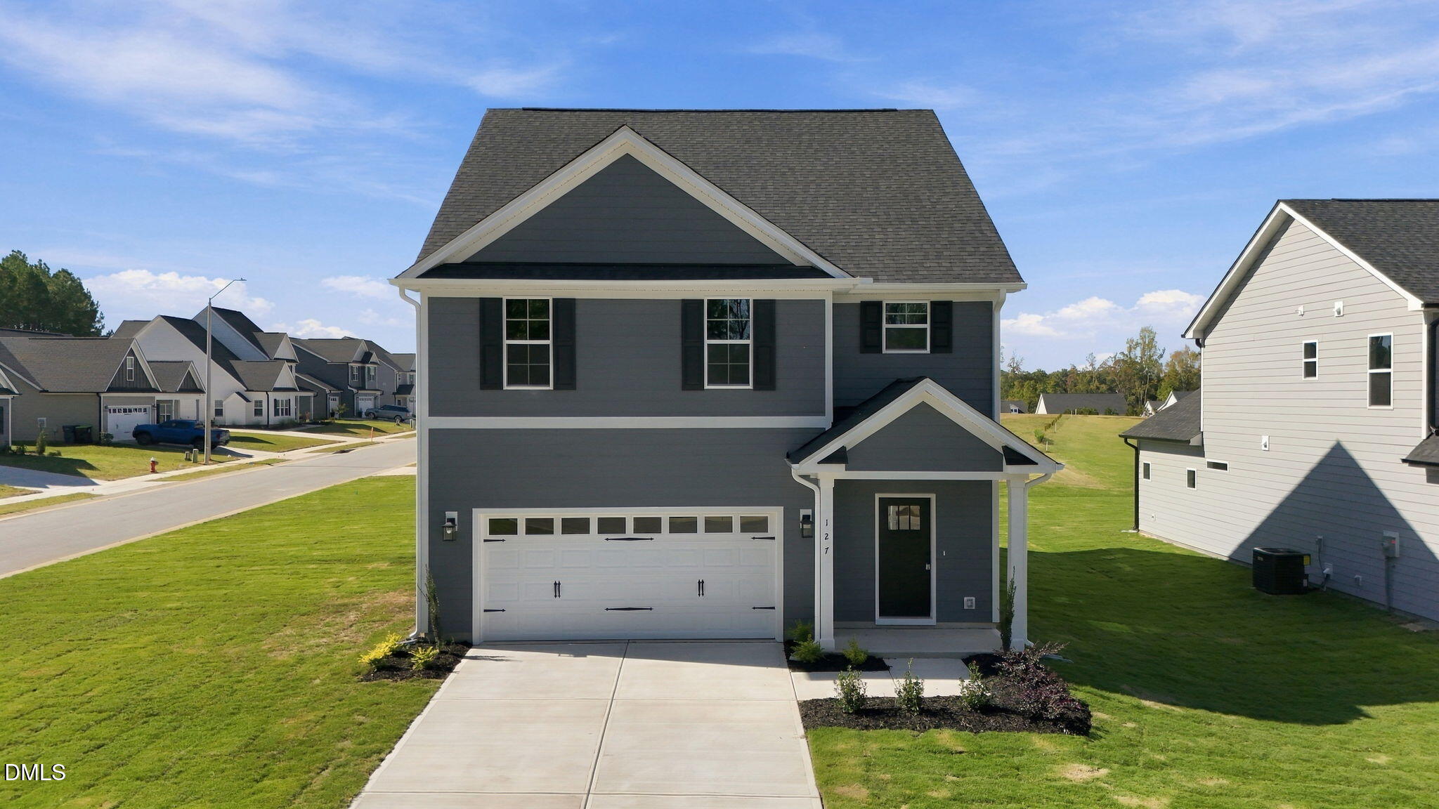127 Grinnell Loop Property Photo 4
