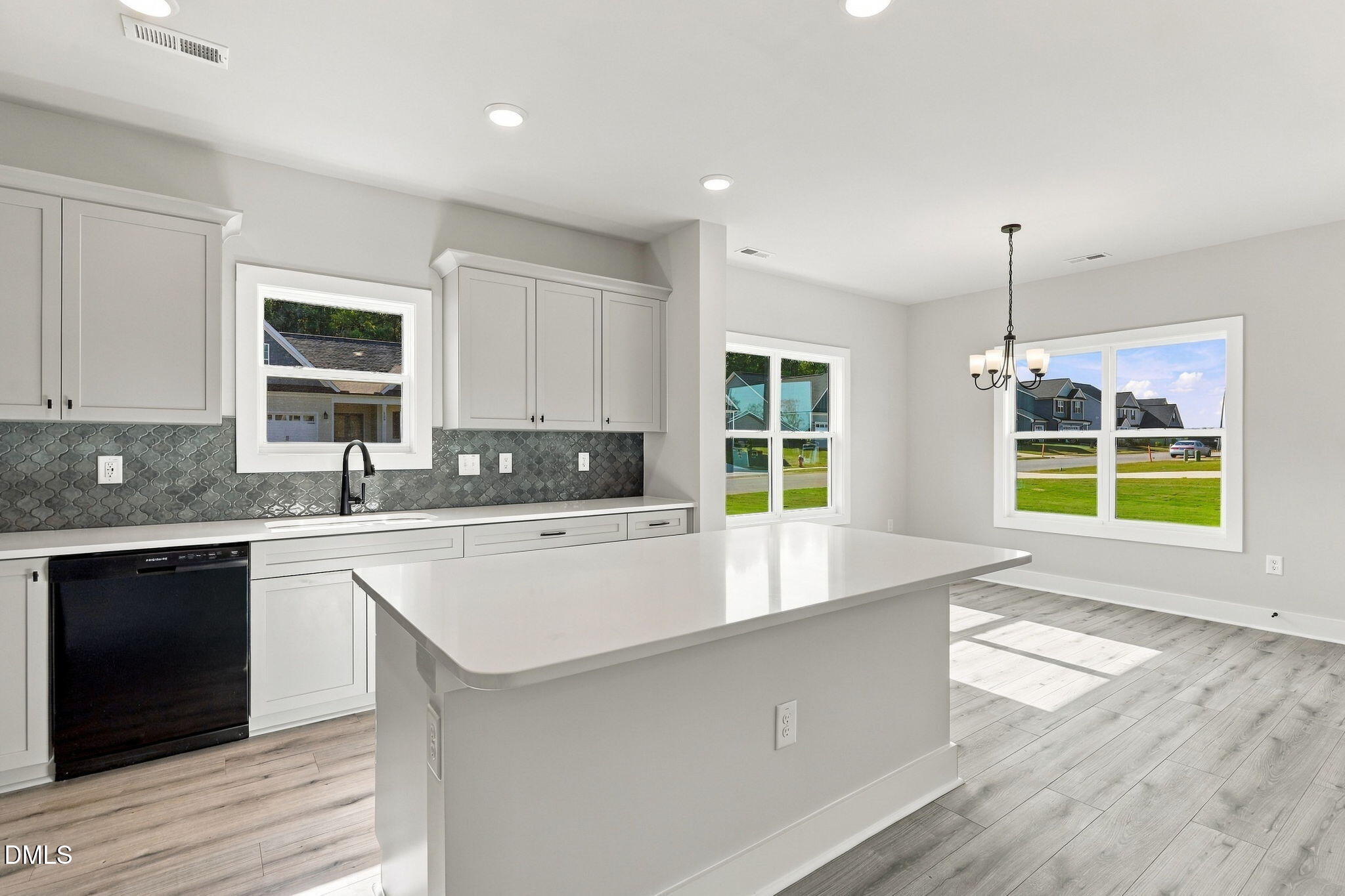 127 Grinnell Loop Property Photo 18