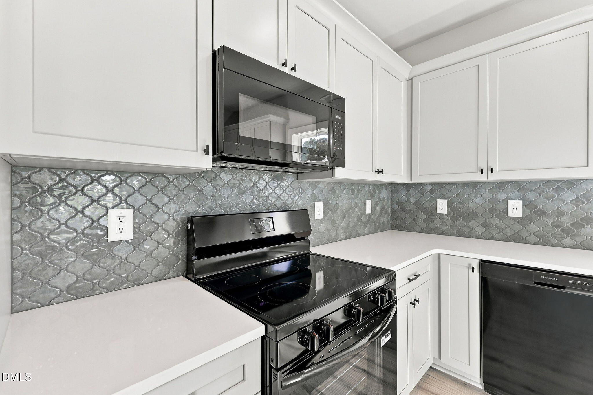127 Grinnell Loop Property Photo 22