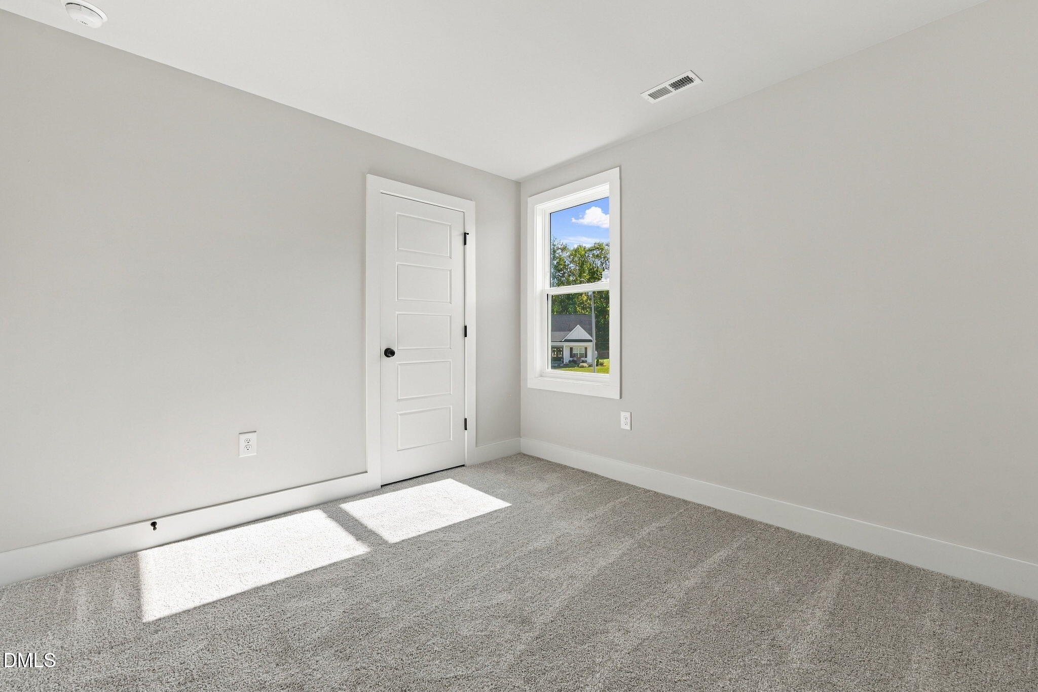 127 Grinnell Loop Property Photo 32