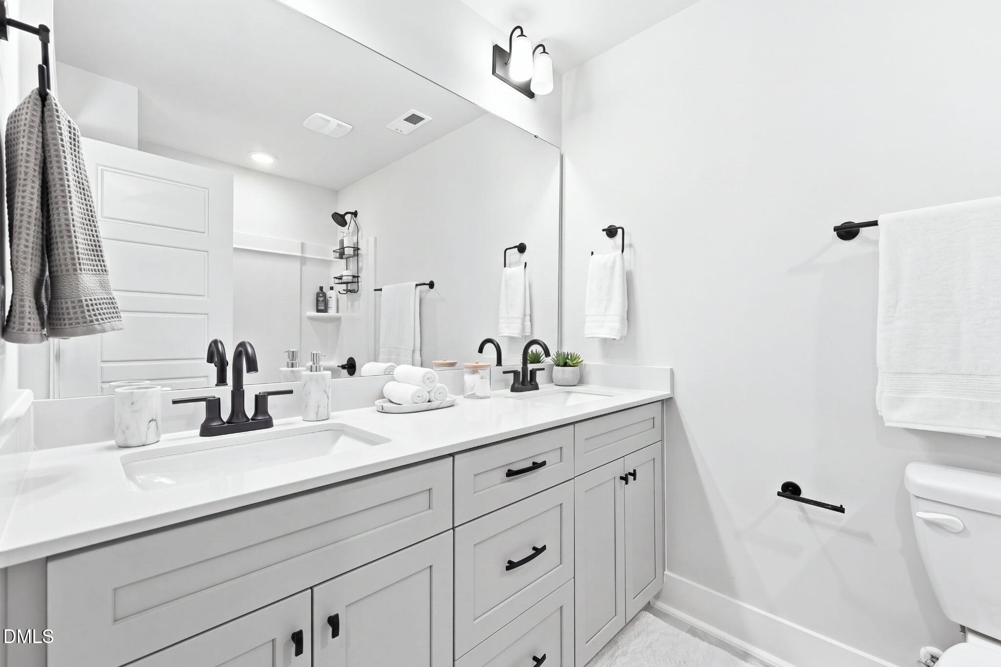 127 Grinnell Loop Property Photo 33