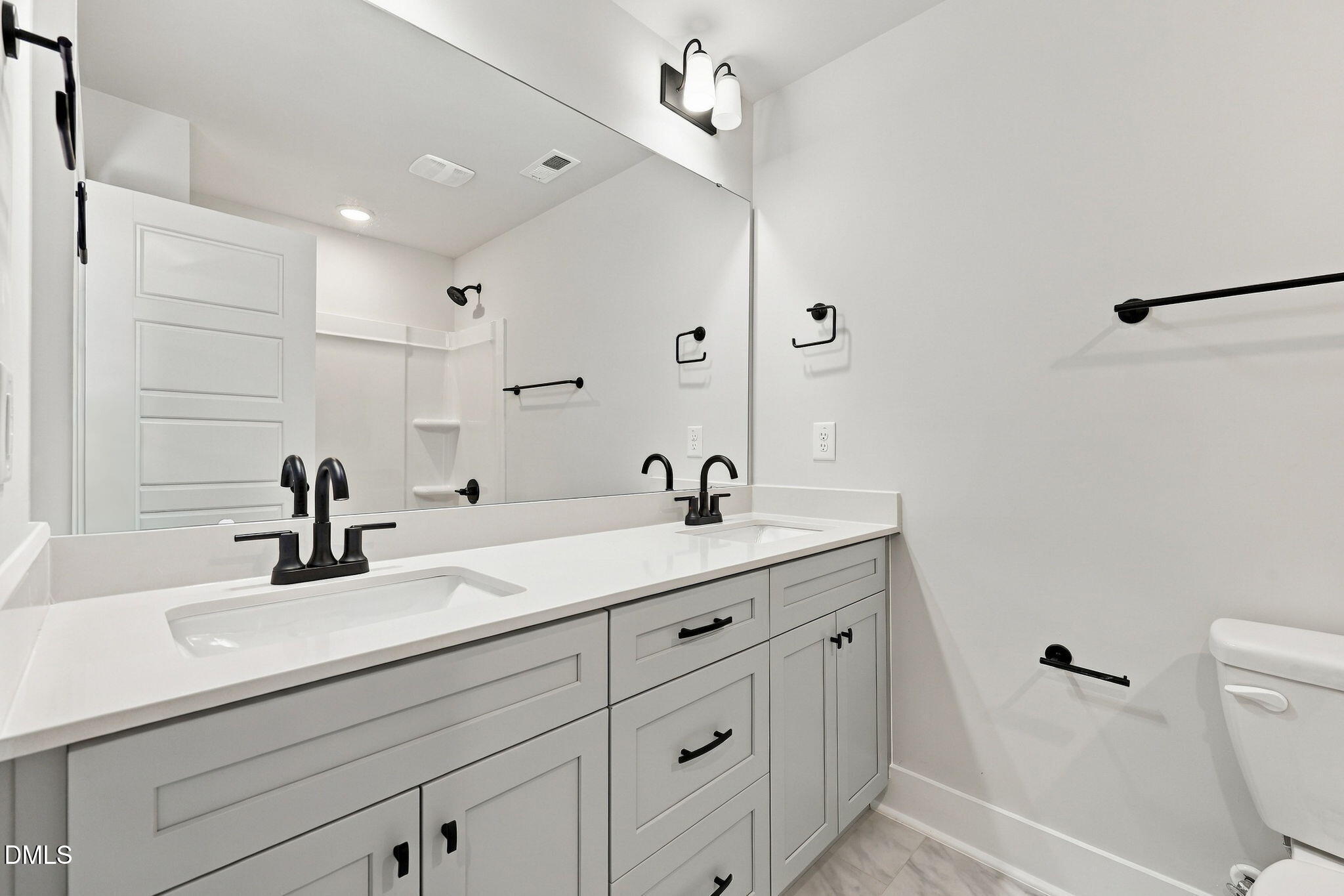 127 Grinnell Loop Property Photo 34