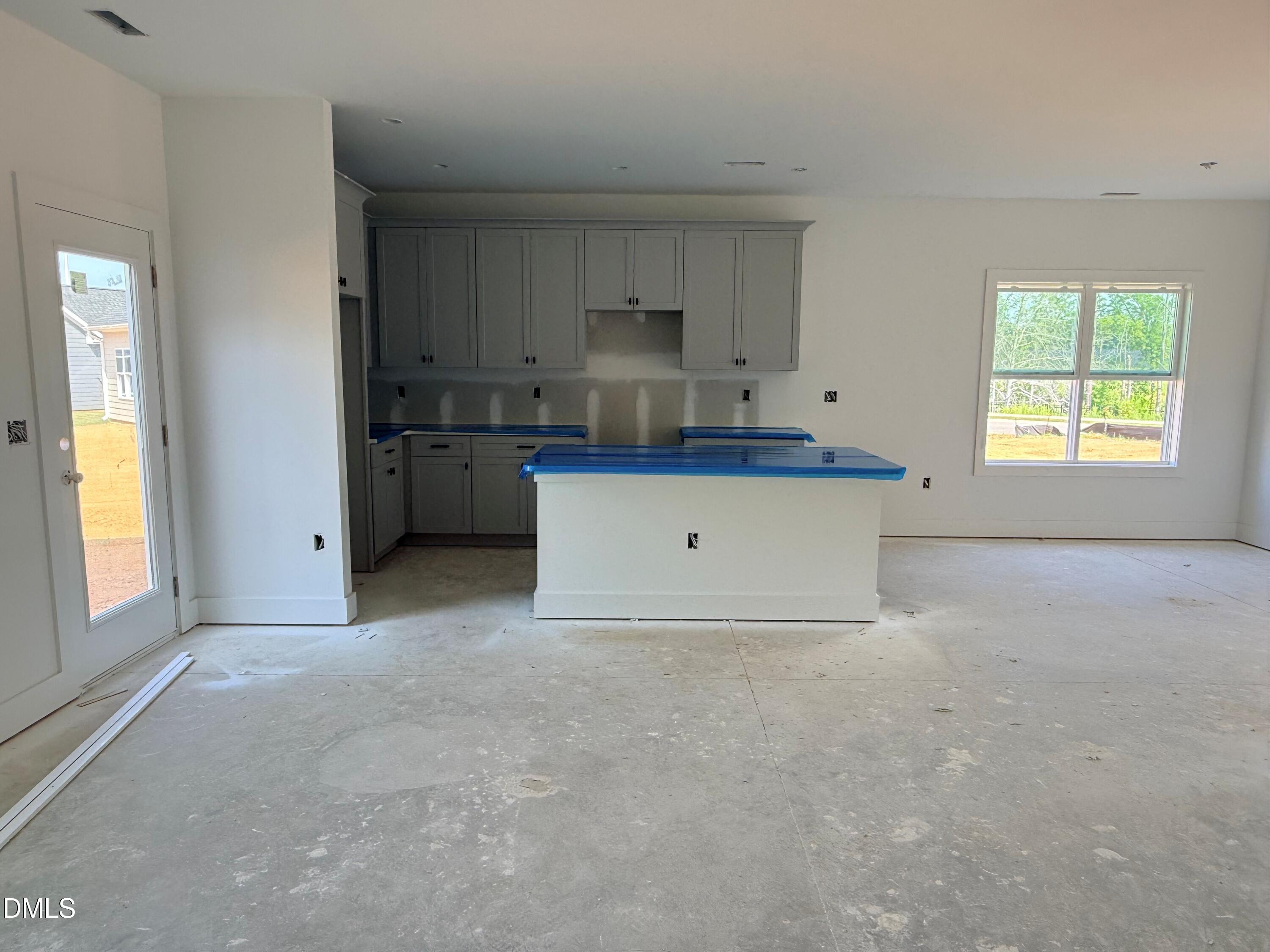 131 Grinnell Loop Property Photo 6