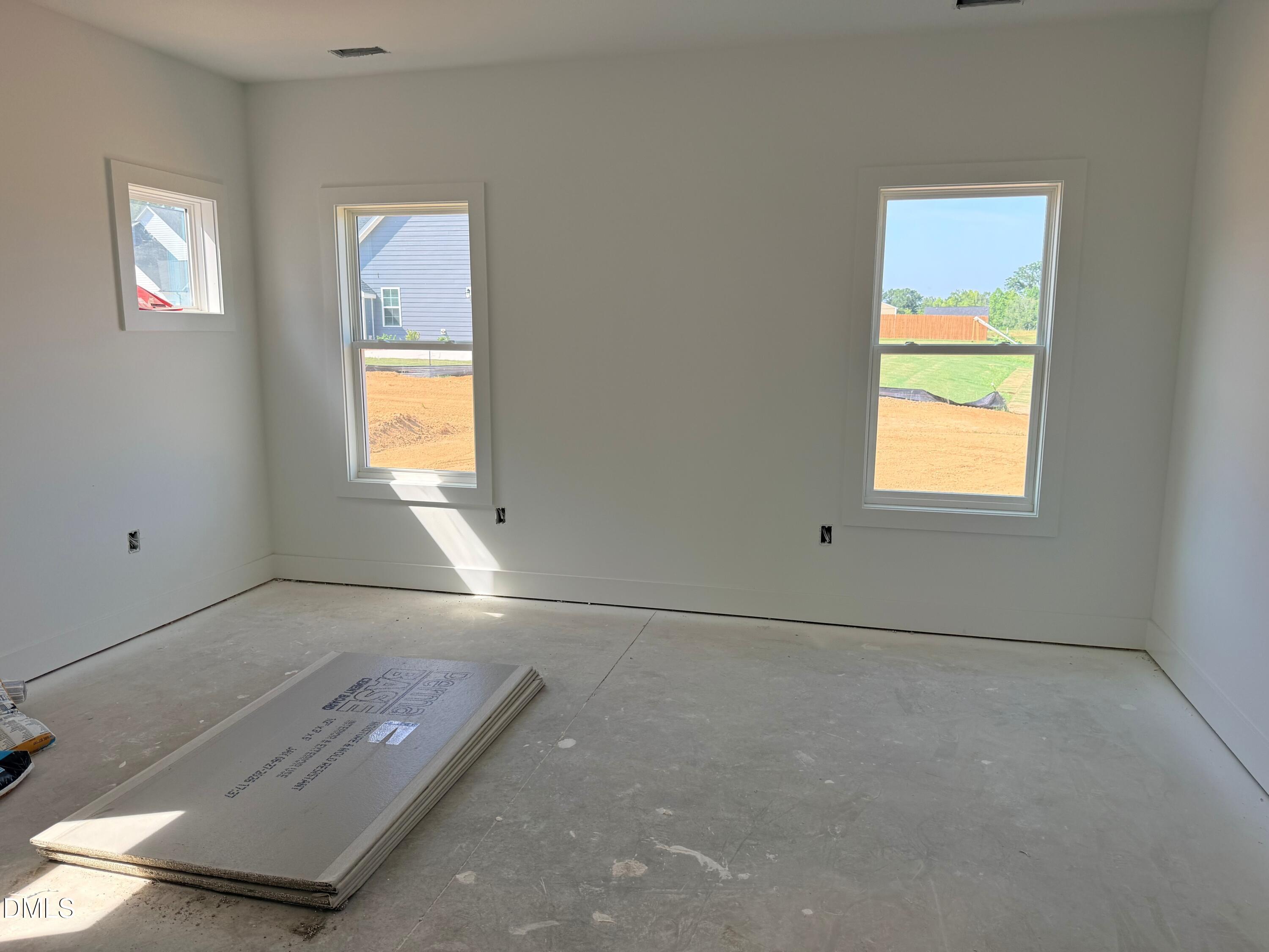 131 Grinnell Loop Property Photo 7