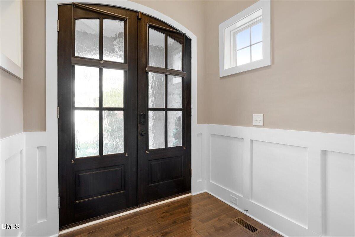 8029 Rosemont Parkway Property Photo 8
