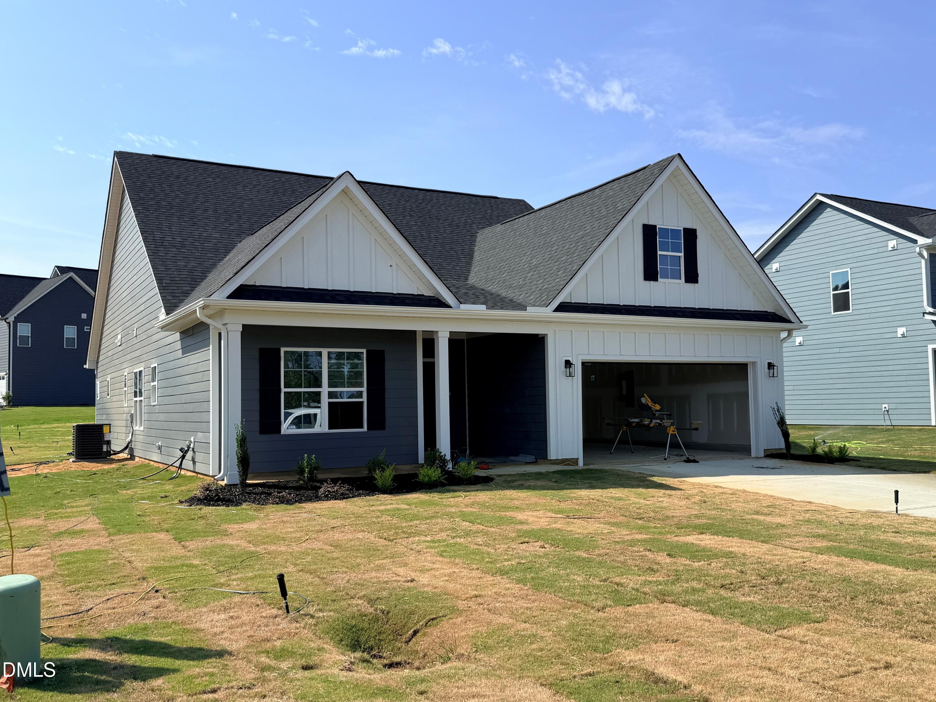 139 Grinnell Loop Property Photo 2