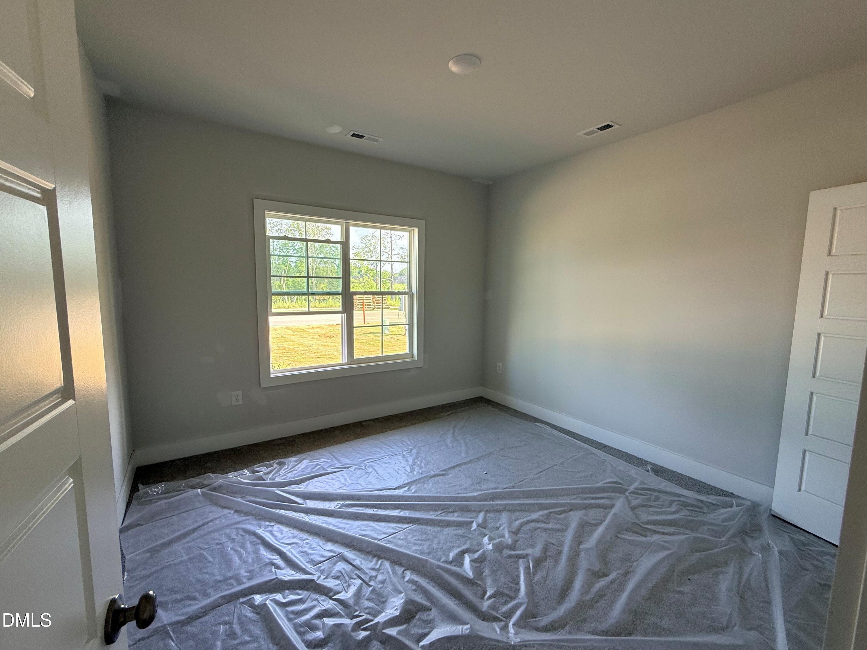 139 Grinnell Loop Property Photo 4