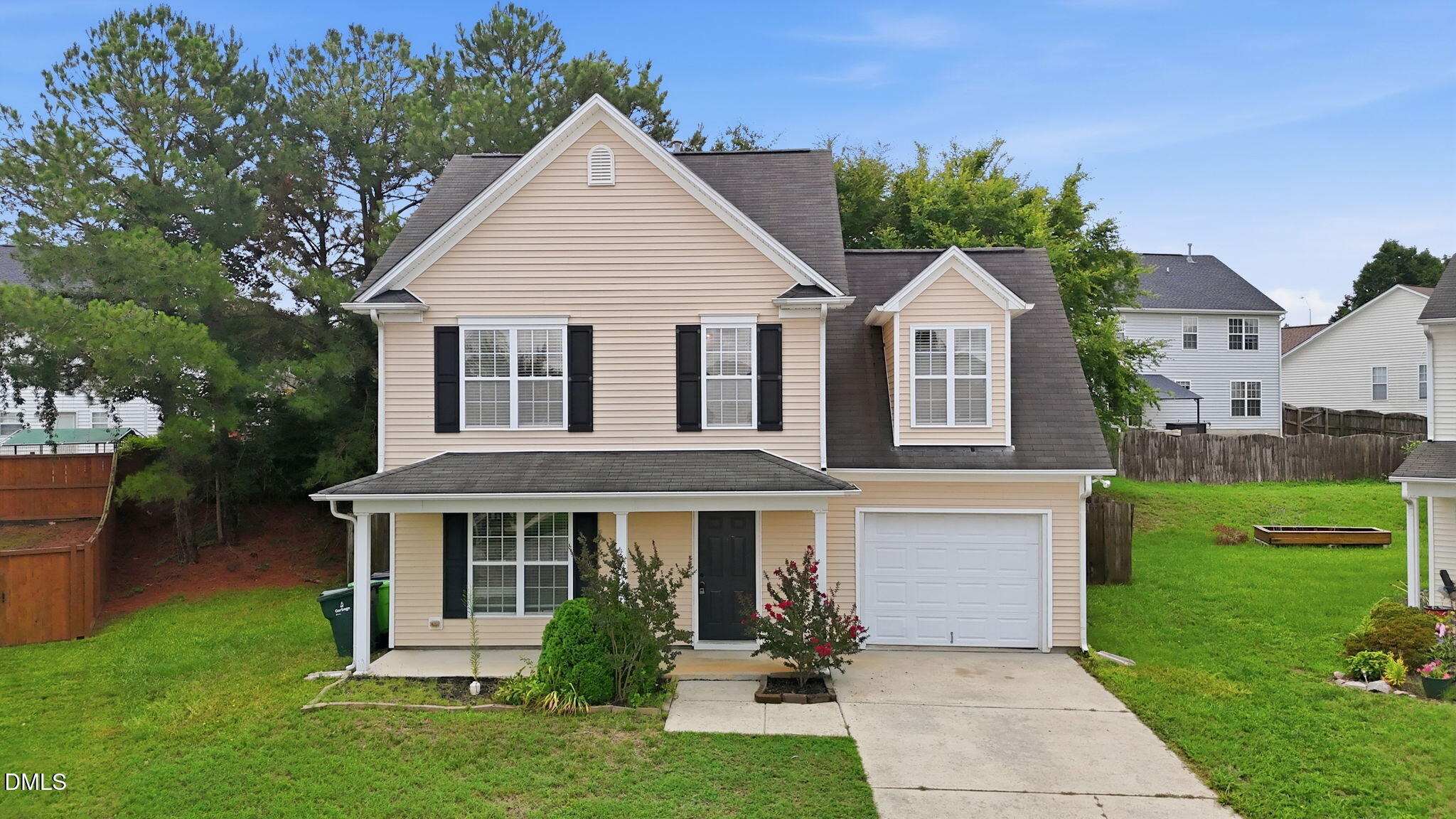 1423 Windycrest Court Property Photo 1