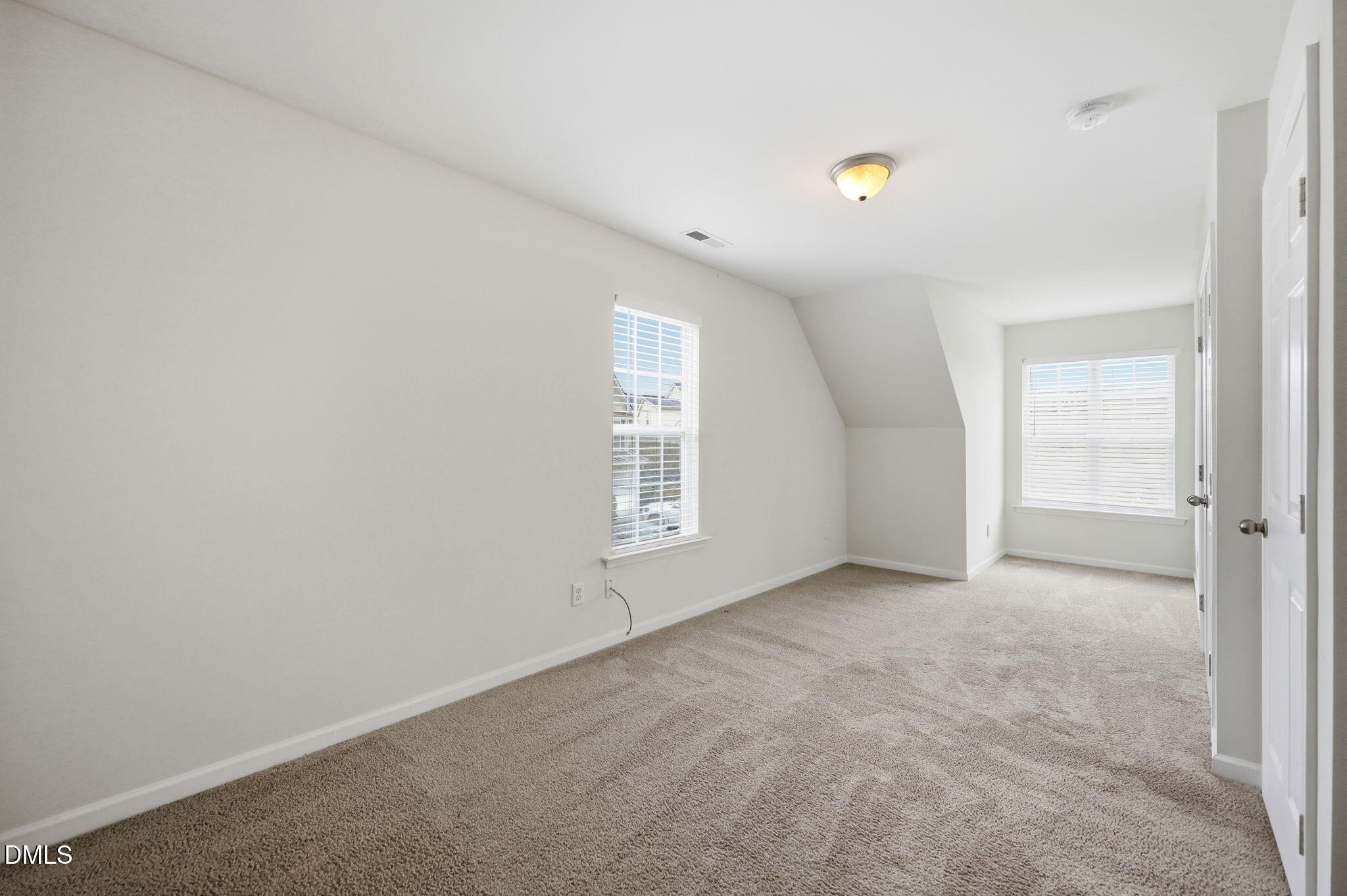 1423 Windycrest Court Property Photo 15