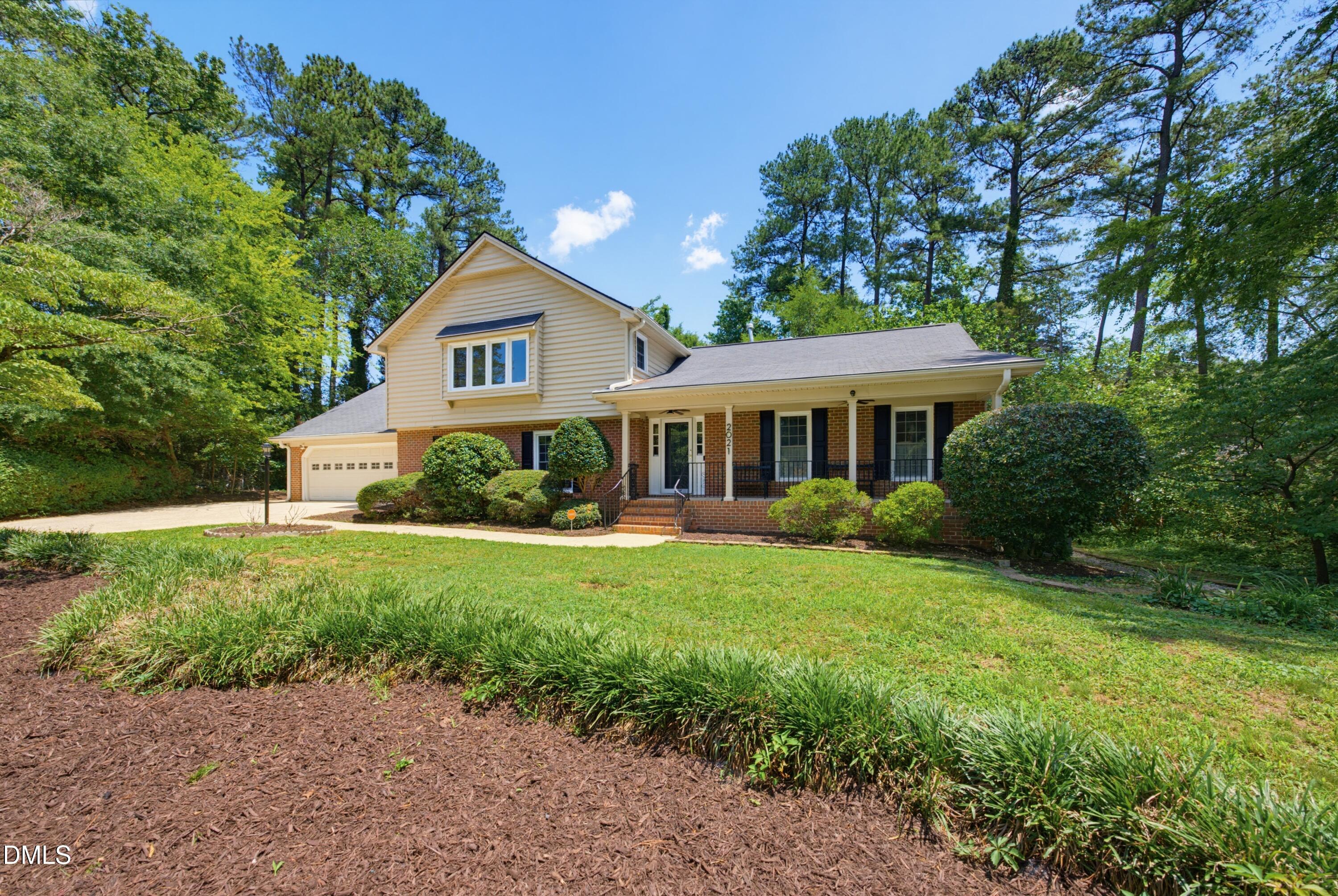 2021 Mallard Lane Property Photo 2