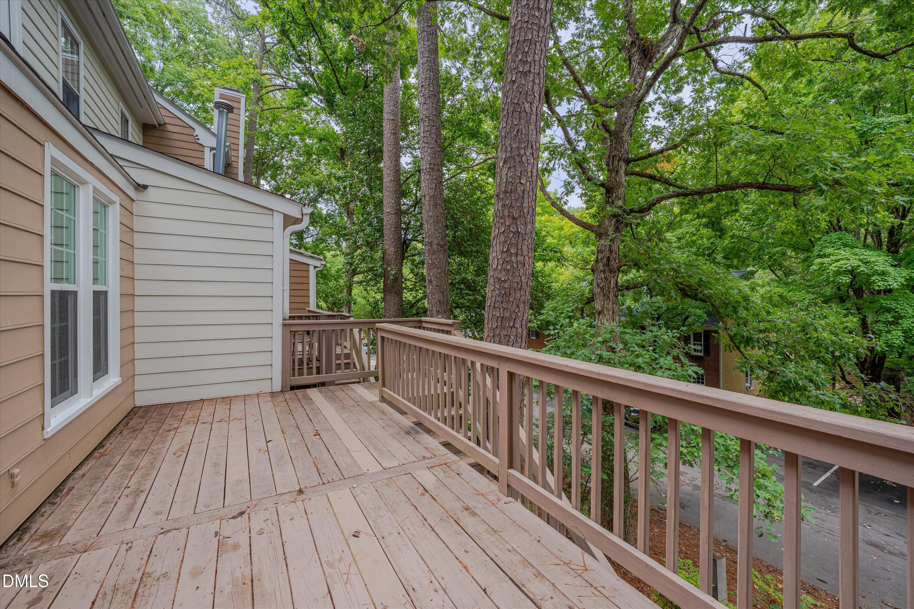 4600 Hamptonshire Drive Property Photo 27