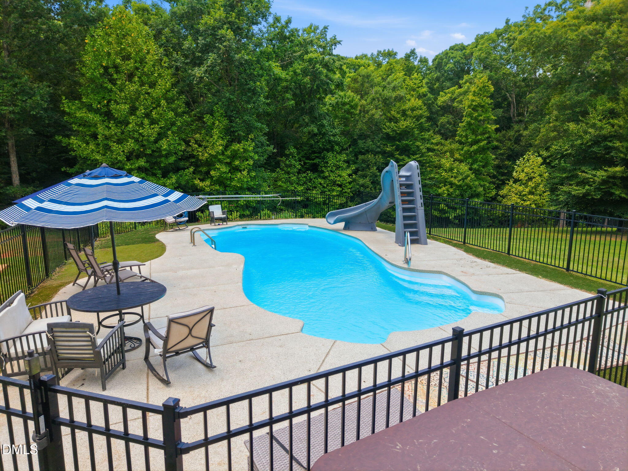 6312 Cass Holt Road Property Photo 9