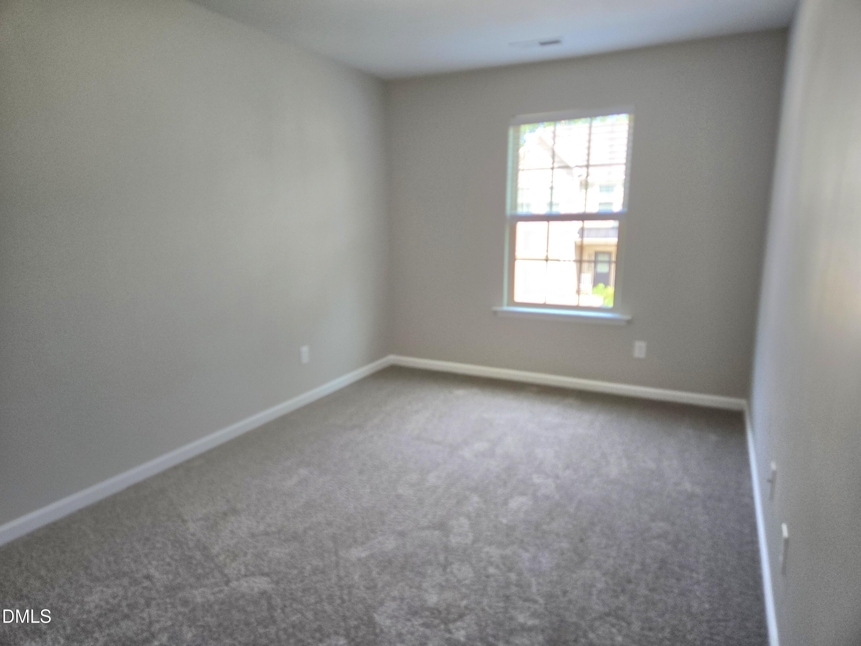 72 E Grove Point Drive Property Photo 11