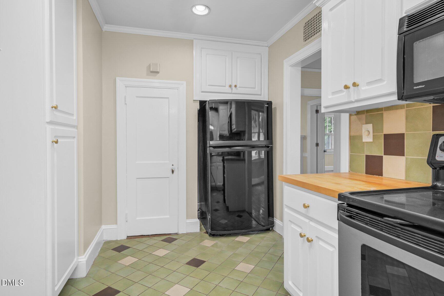 1041 Lafayette Avenue Property Photo 14