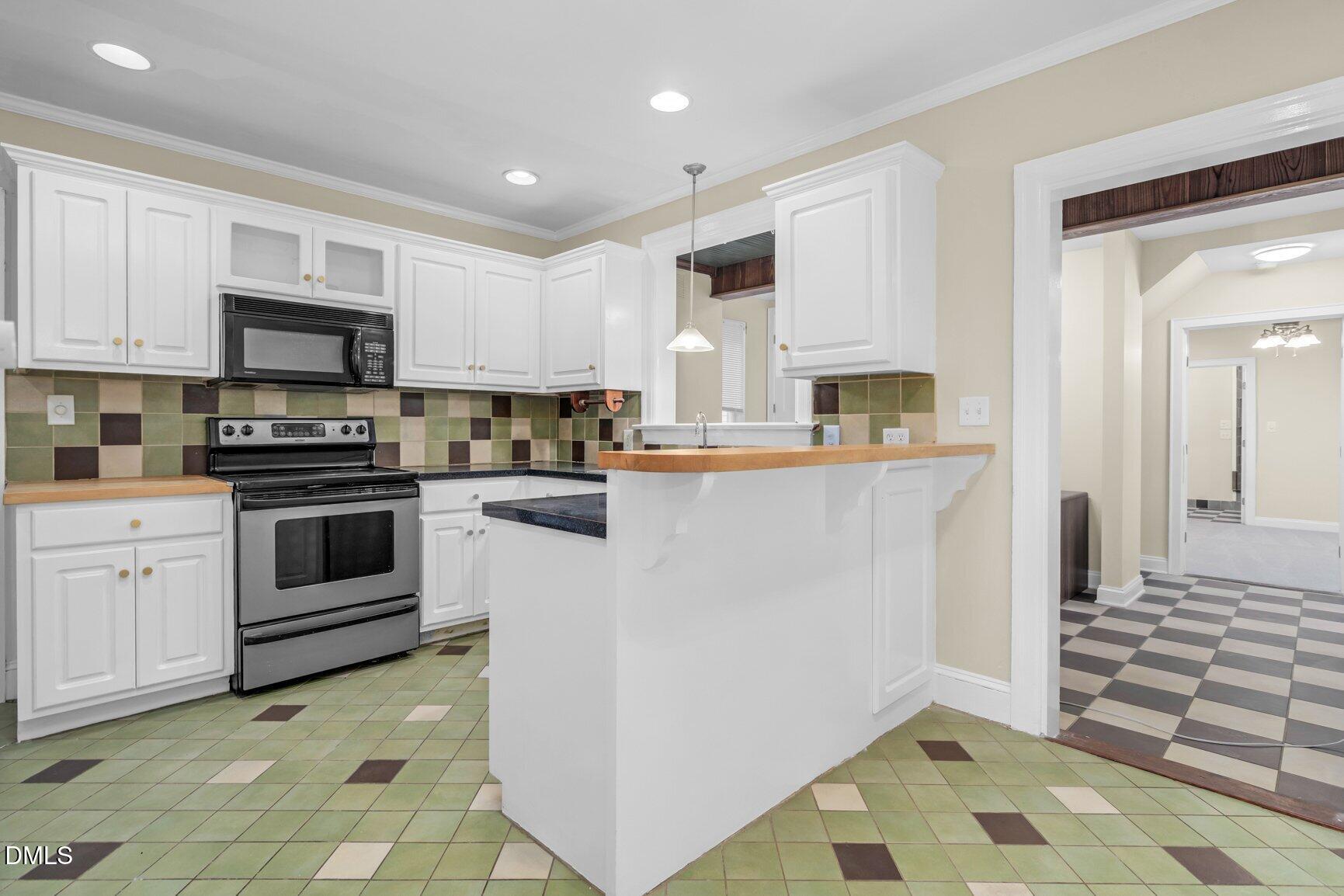 1041 Lafayette Avenue Property Photo 15
