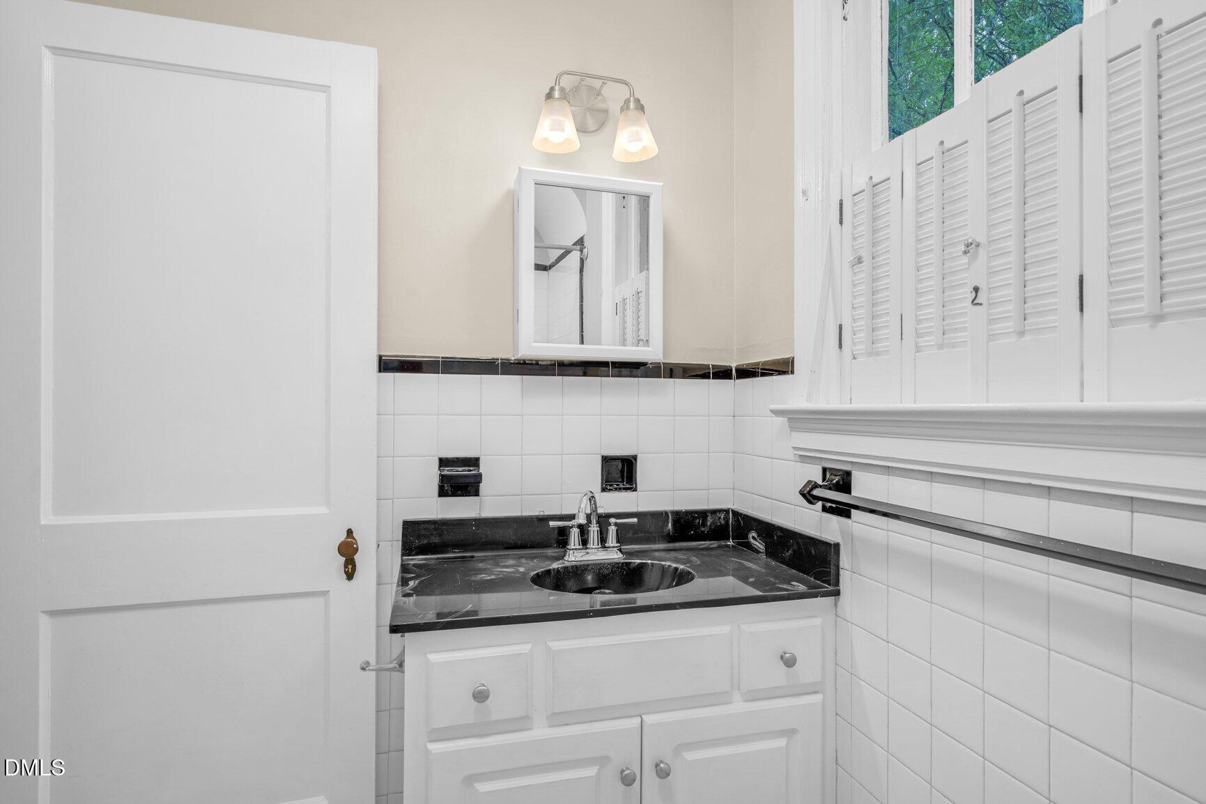 1041 Lafayette Avenue Property Photo 21