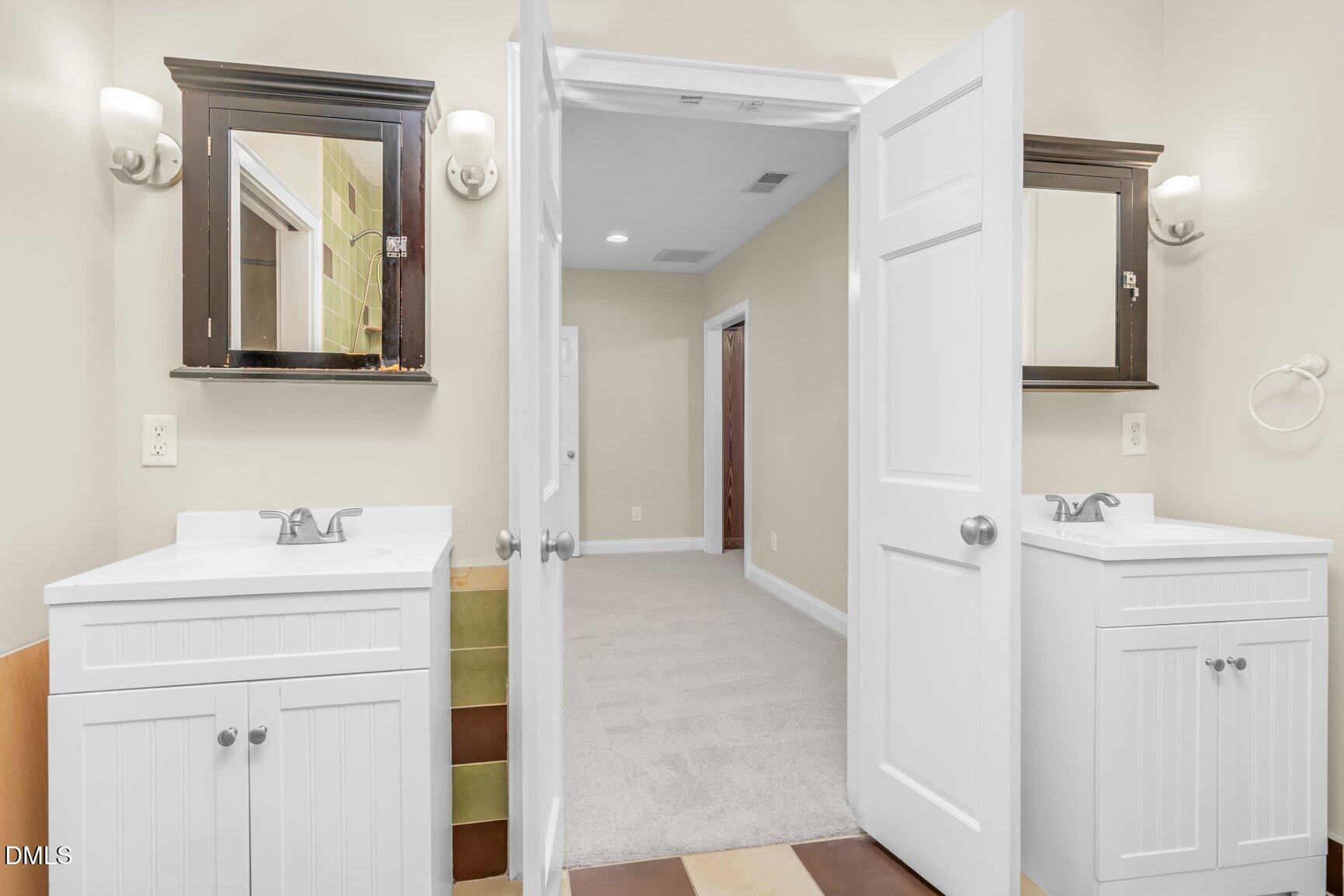 1041 Lafayette Avenue Property Photo 32