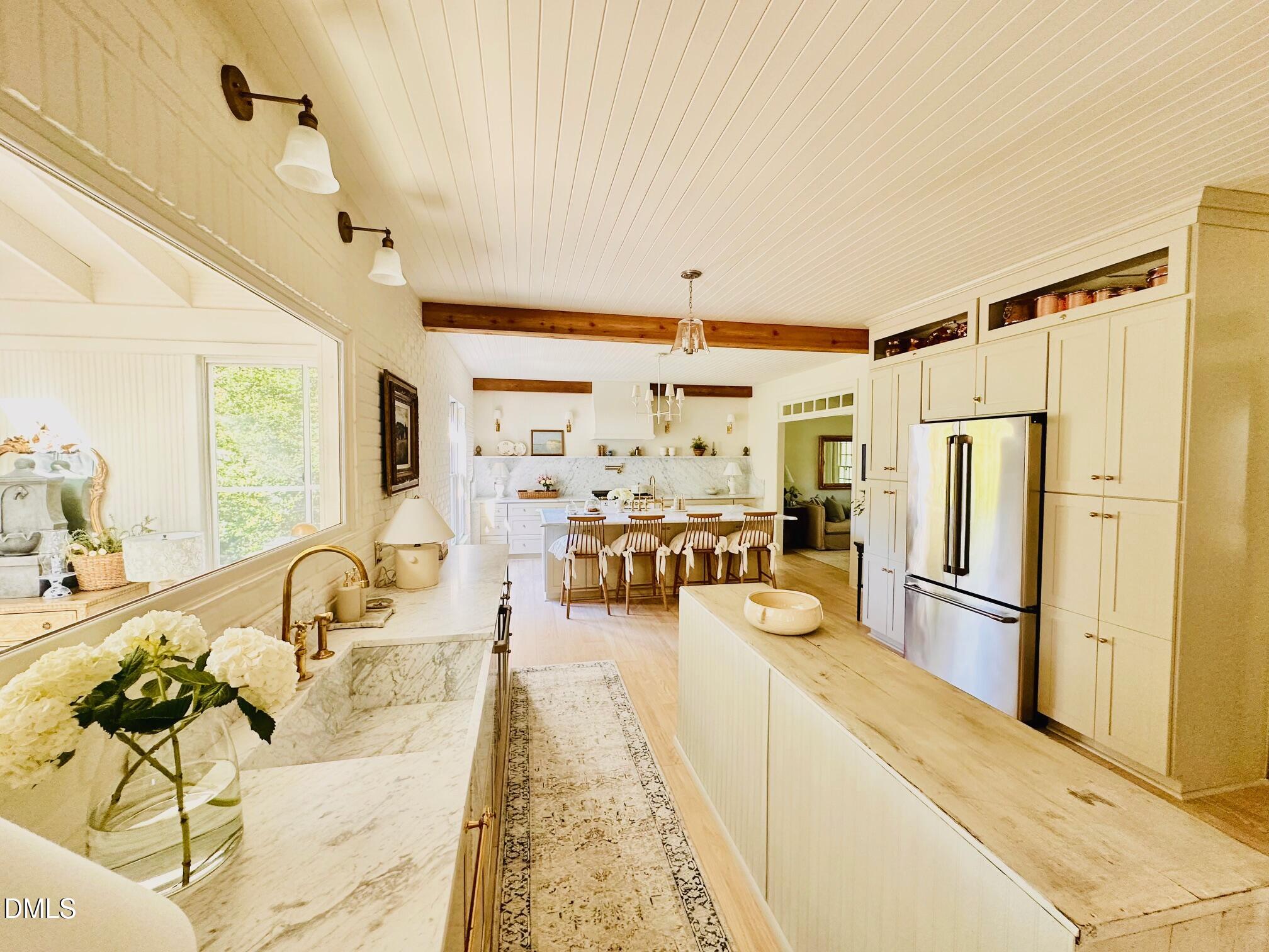 5428 Lake Edge Drive Property Photo 7