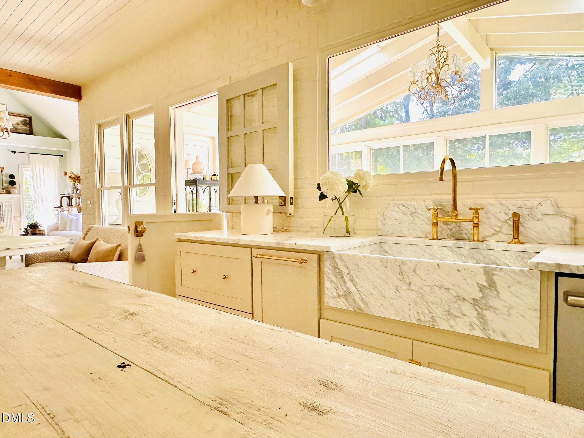 5428 Lake Edge Drive Property Photo 8