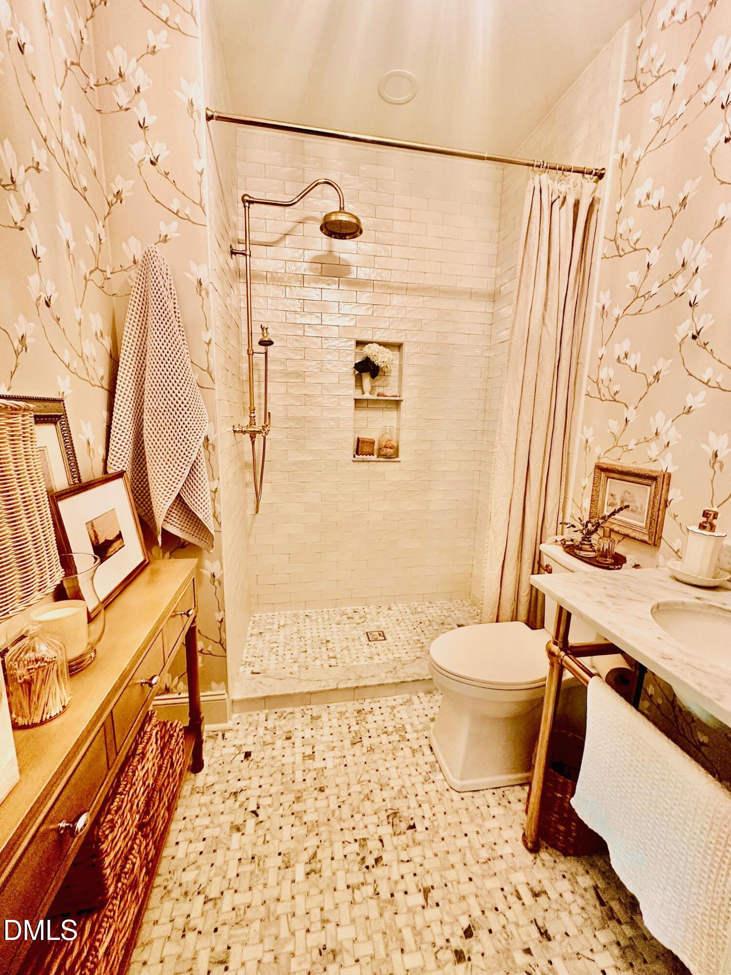 5428 Lake Edge Drive Property Photo 13
