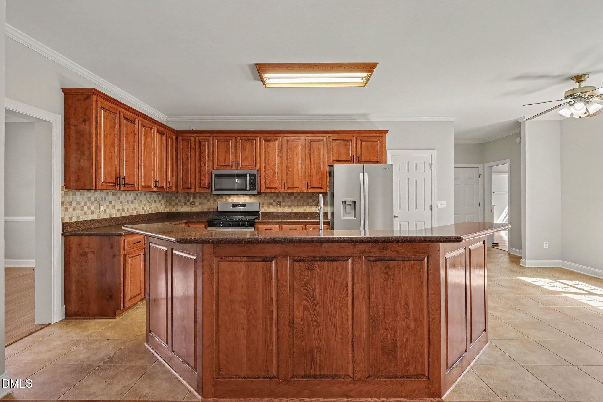 606 Old Chestnut Crossing Property Photo 14