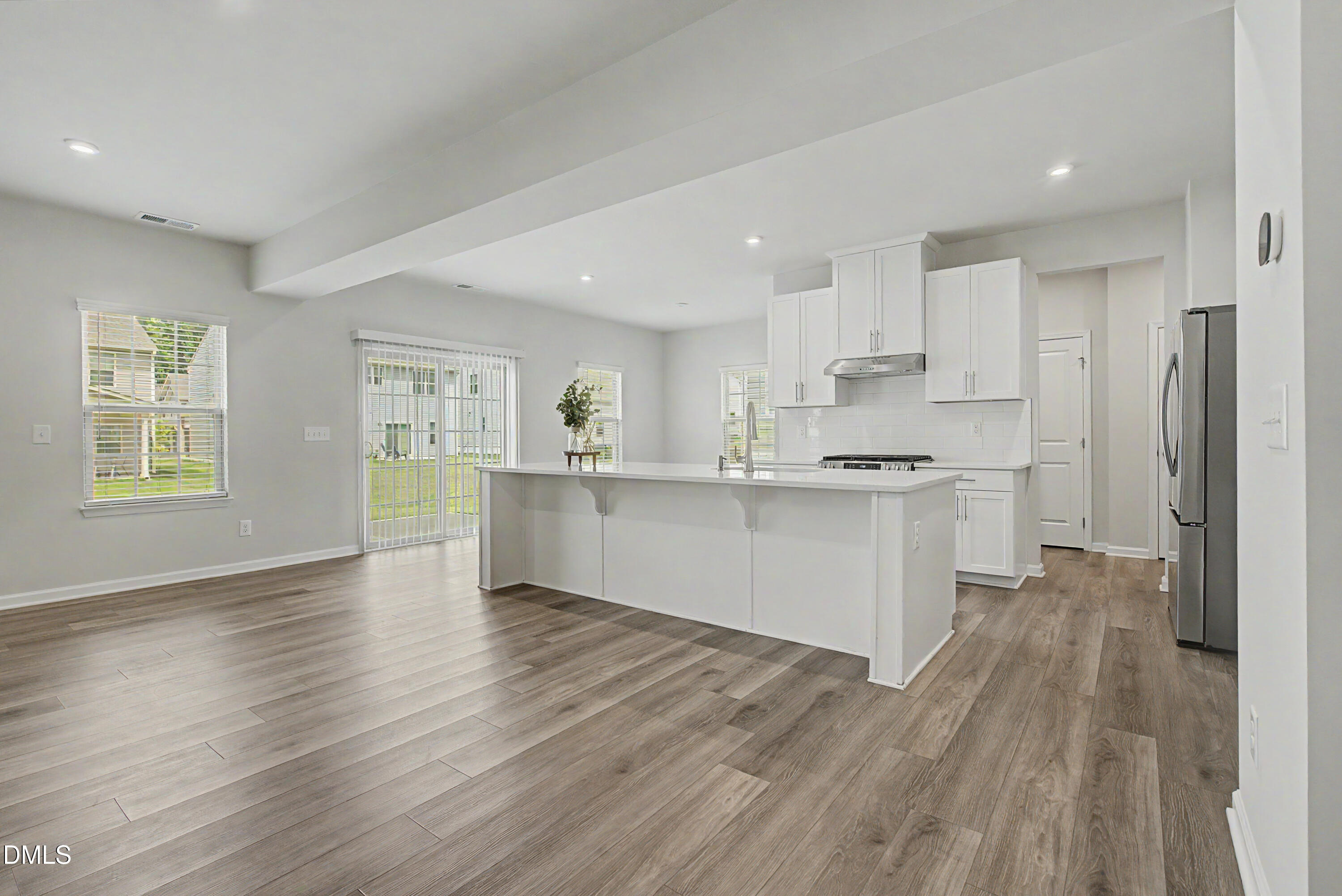 1621 Crimson Leaf Property Photo 16