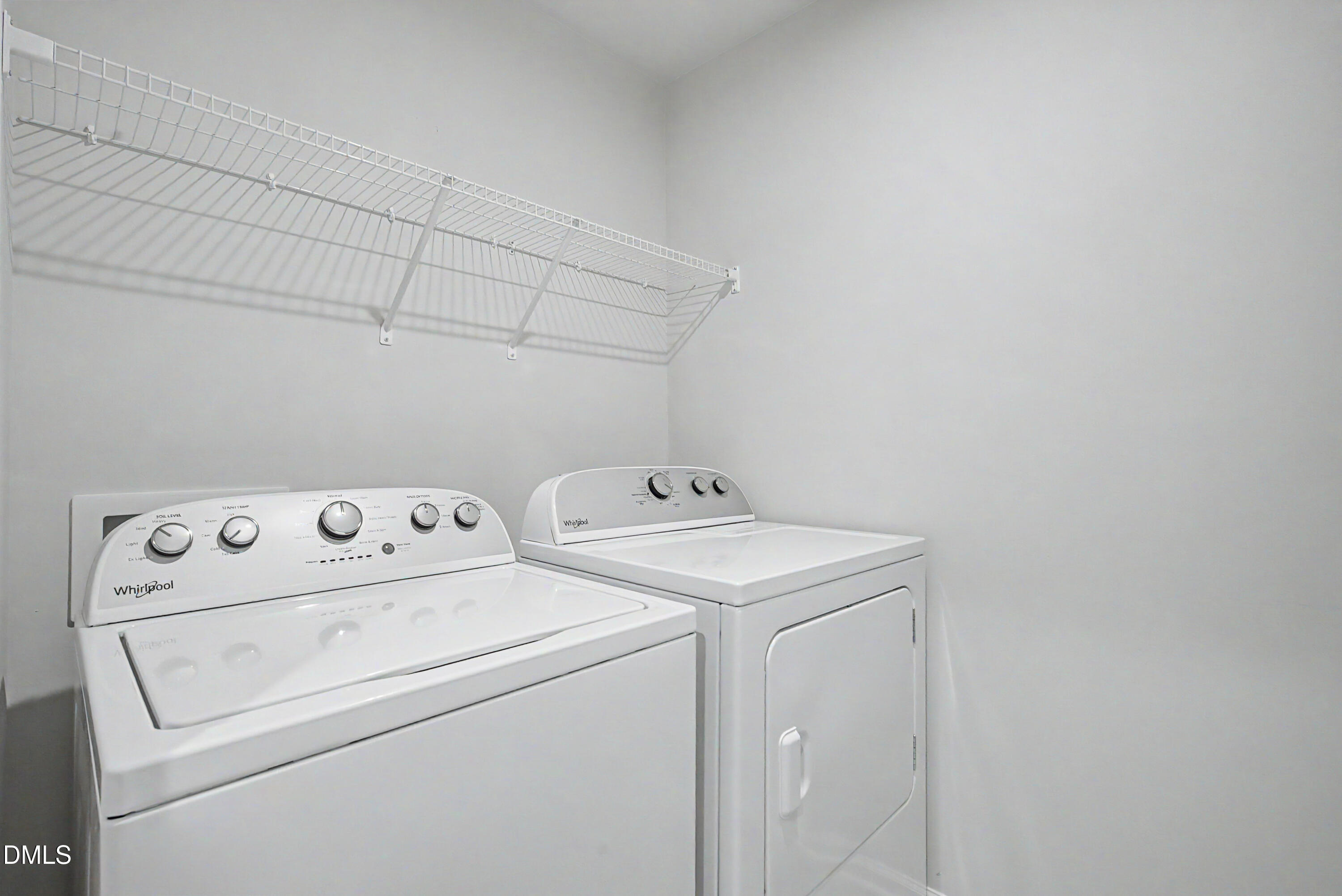 1621 Crimson Leaf Property Photo 41