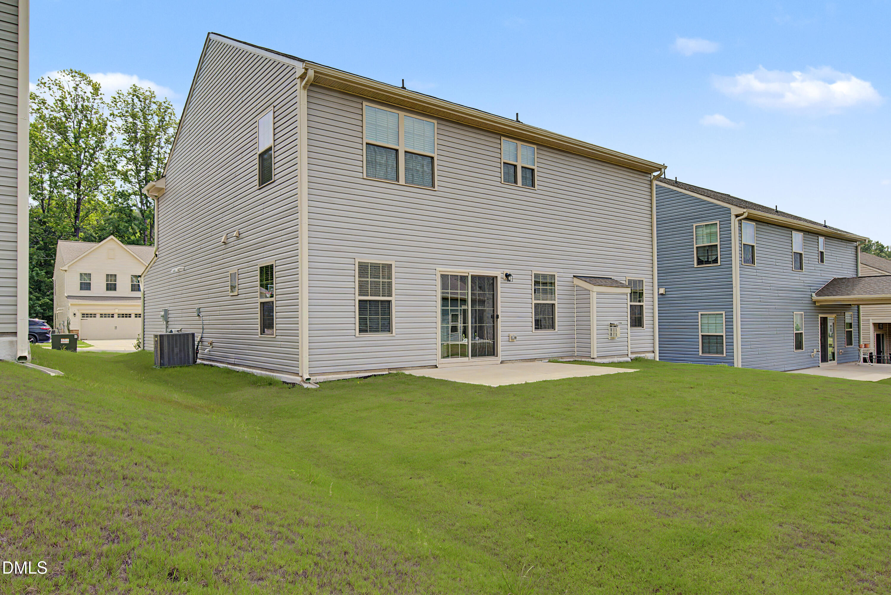 1621 Crimson Leaf Property Photo 46