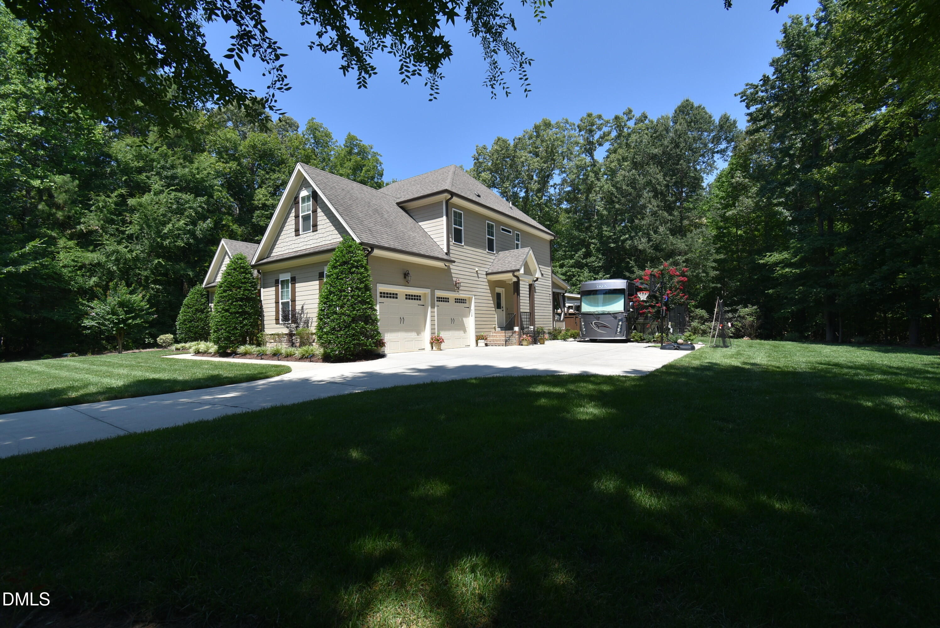 16021 New Light Road Property Photo 6