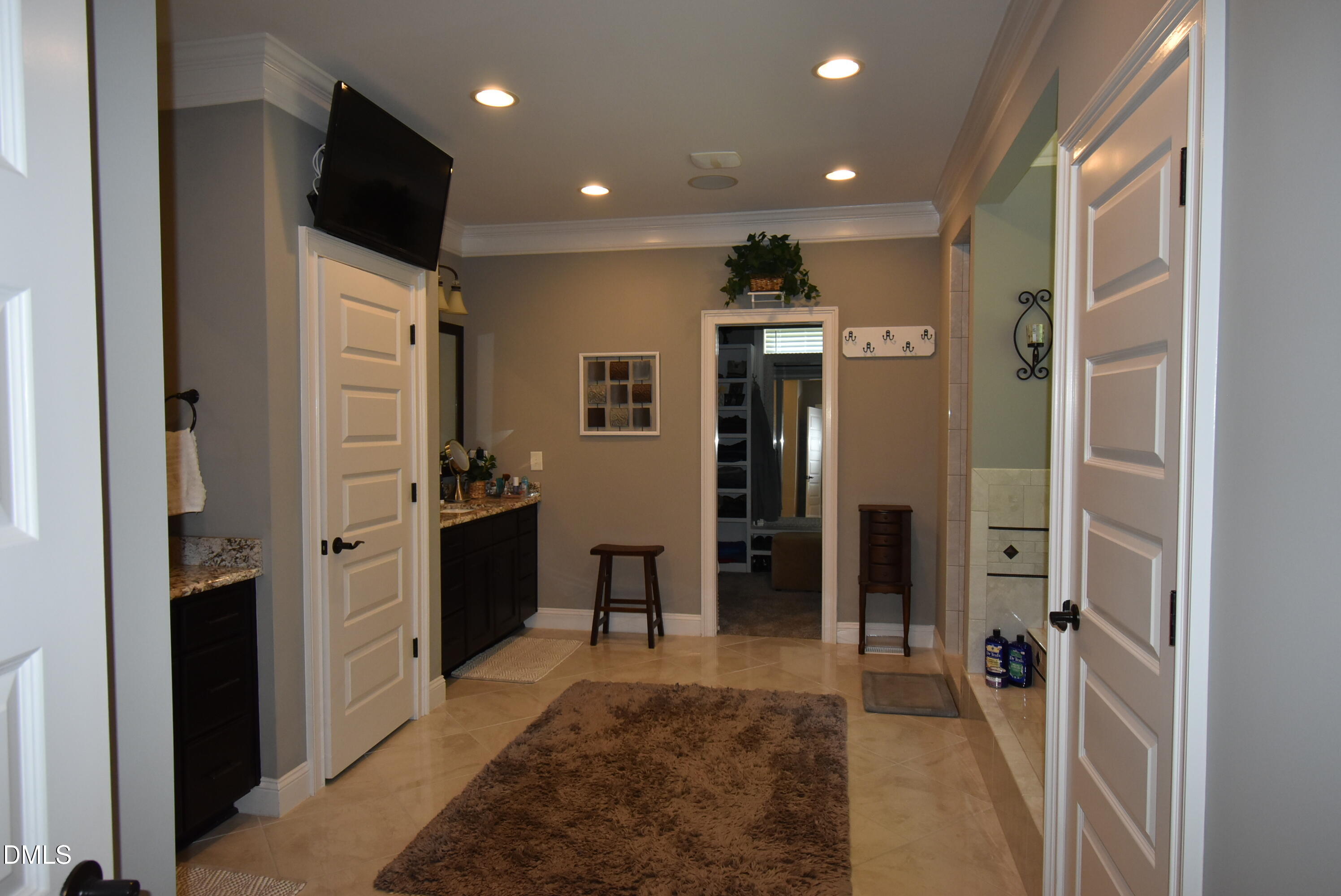 16021 New Light Road Property Photo 25