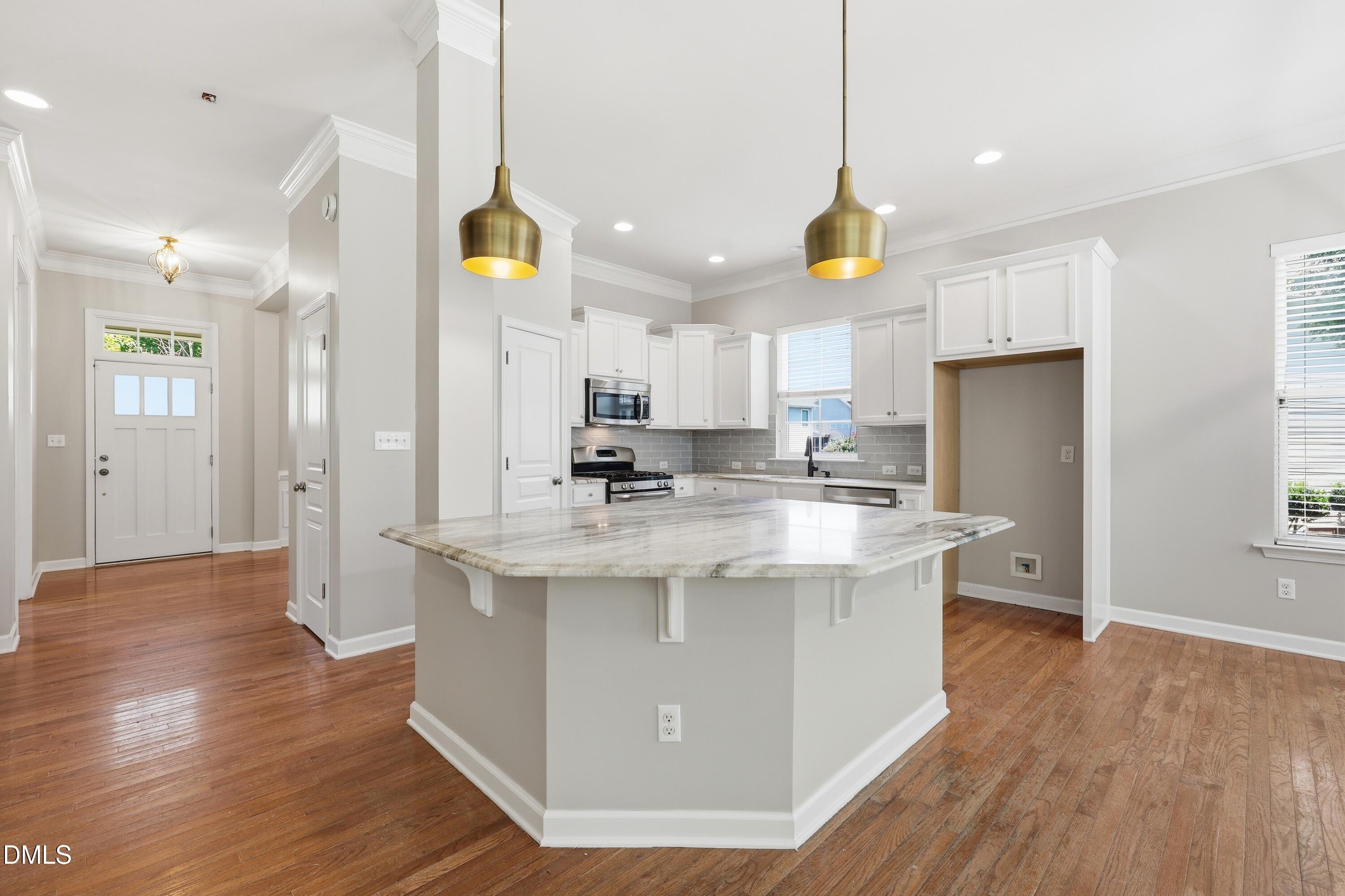4020 Pheasant Tail Court Property Photo 5