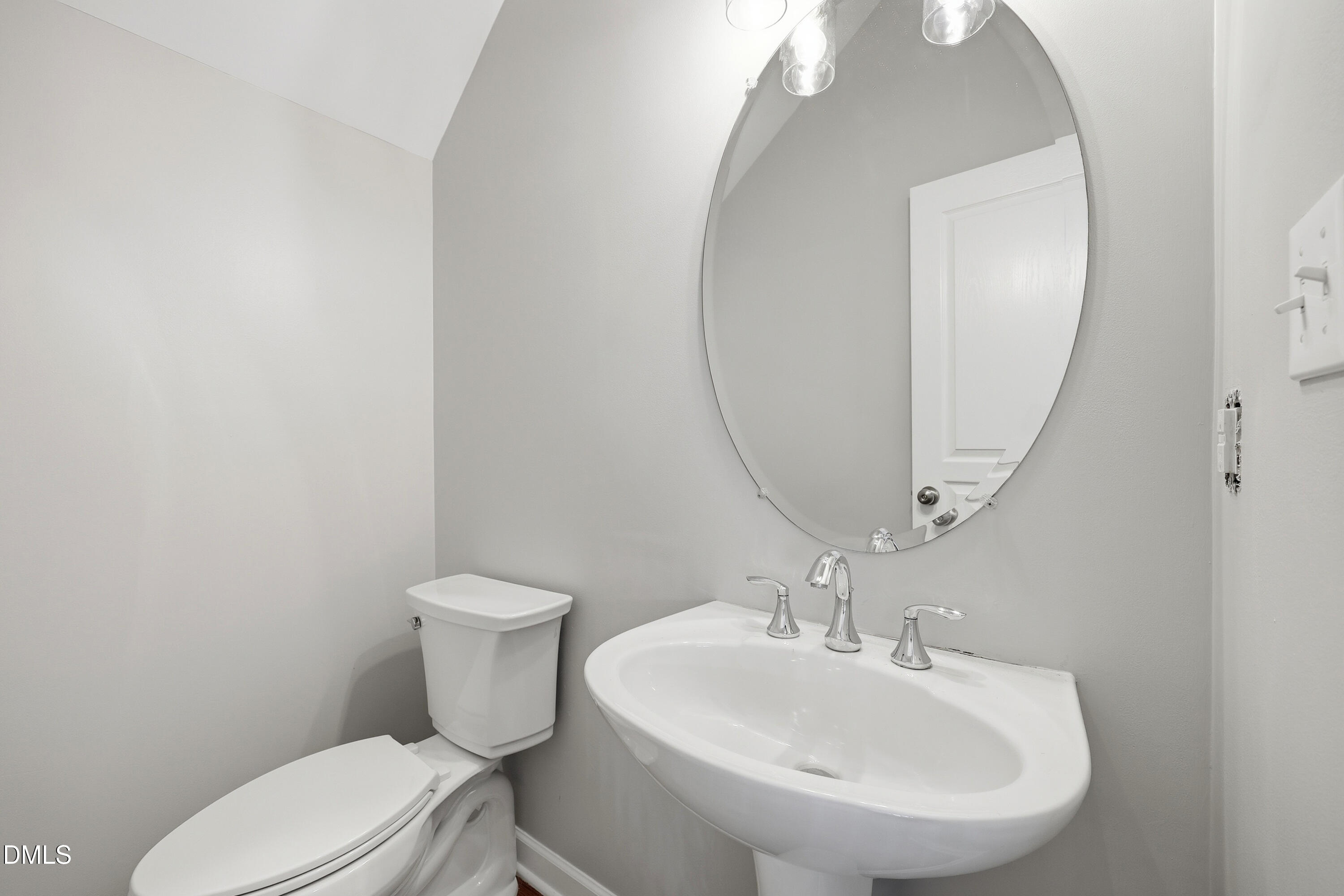 4020 Pheasant Tail Court Property Photo 12