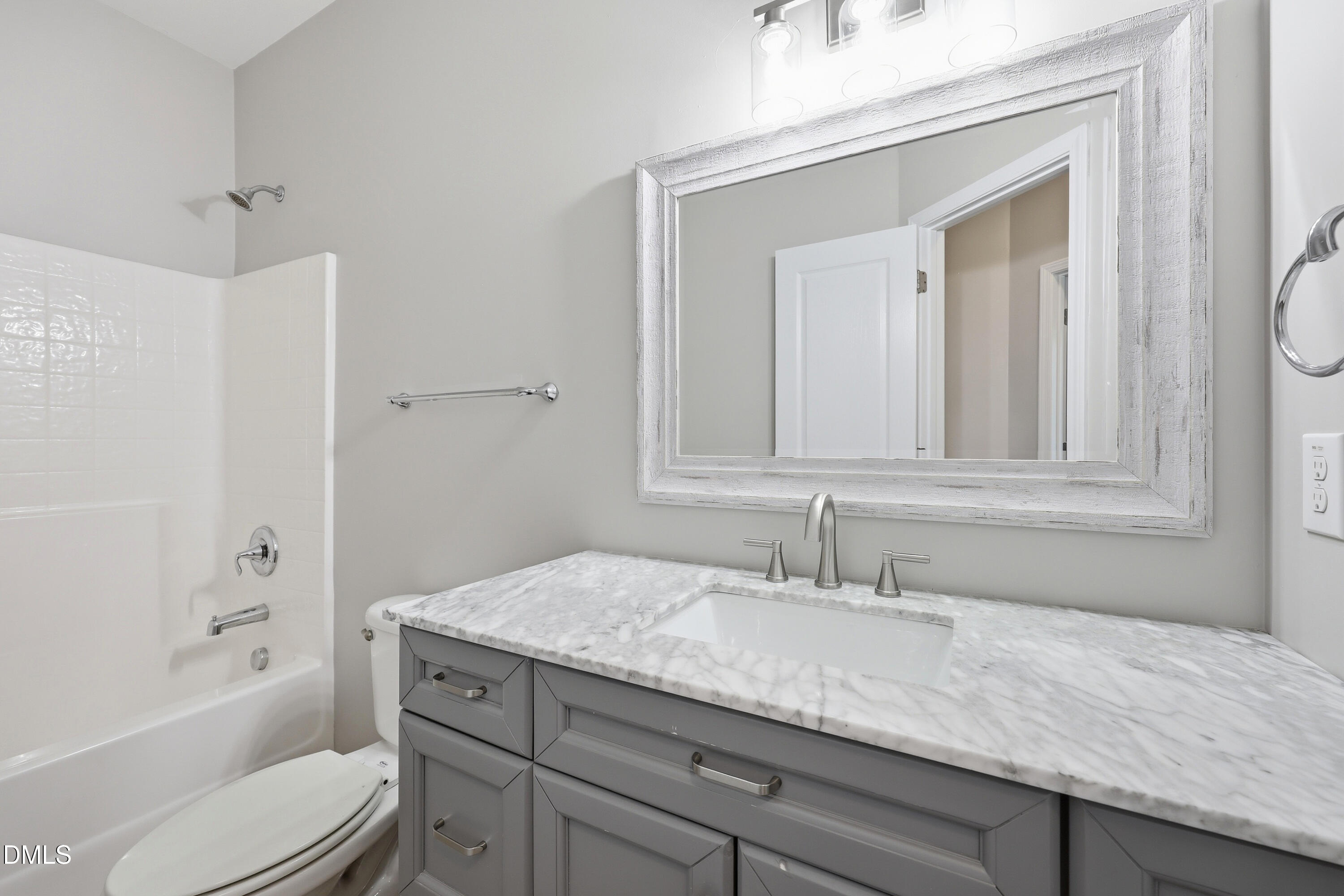 4020 Pheasant Tail Court Property Photo 23