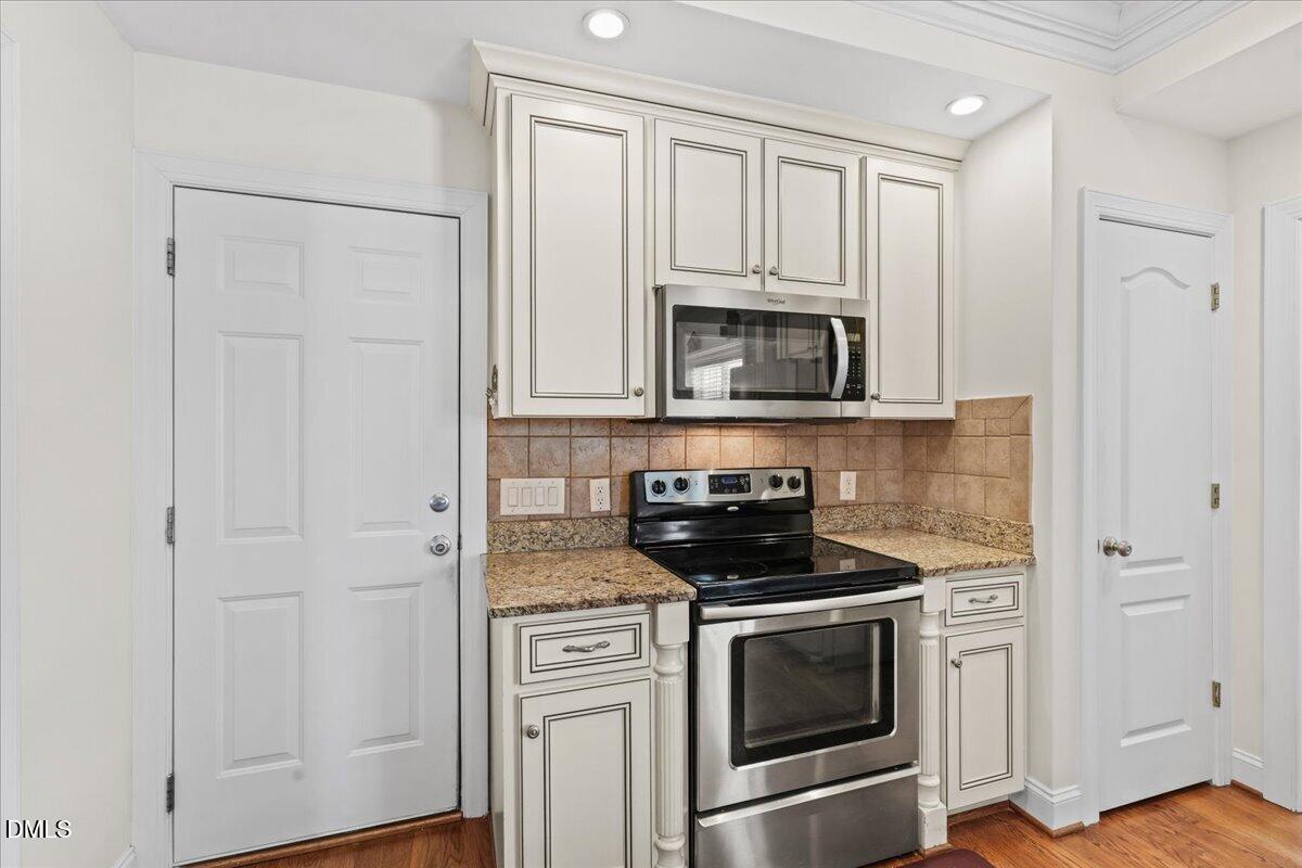 18 Treewood Lane Property Photo 15