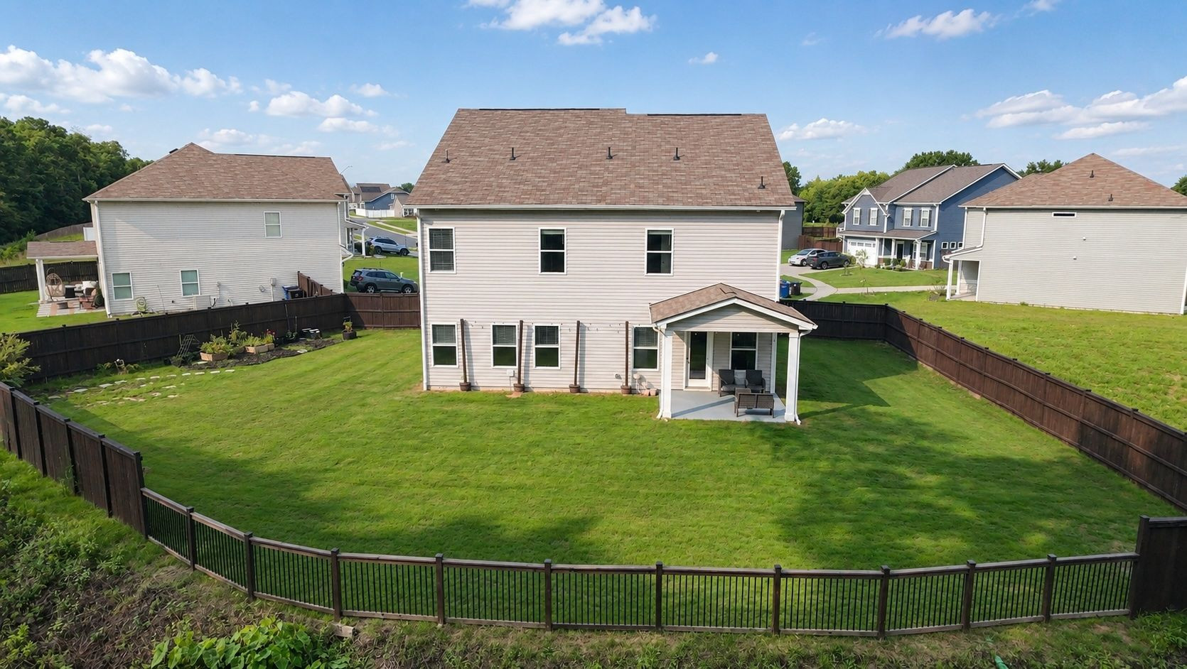 574 Troy Drive Property Photo 4
