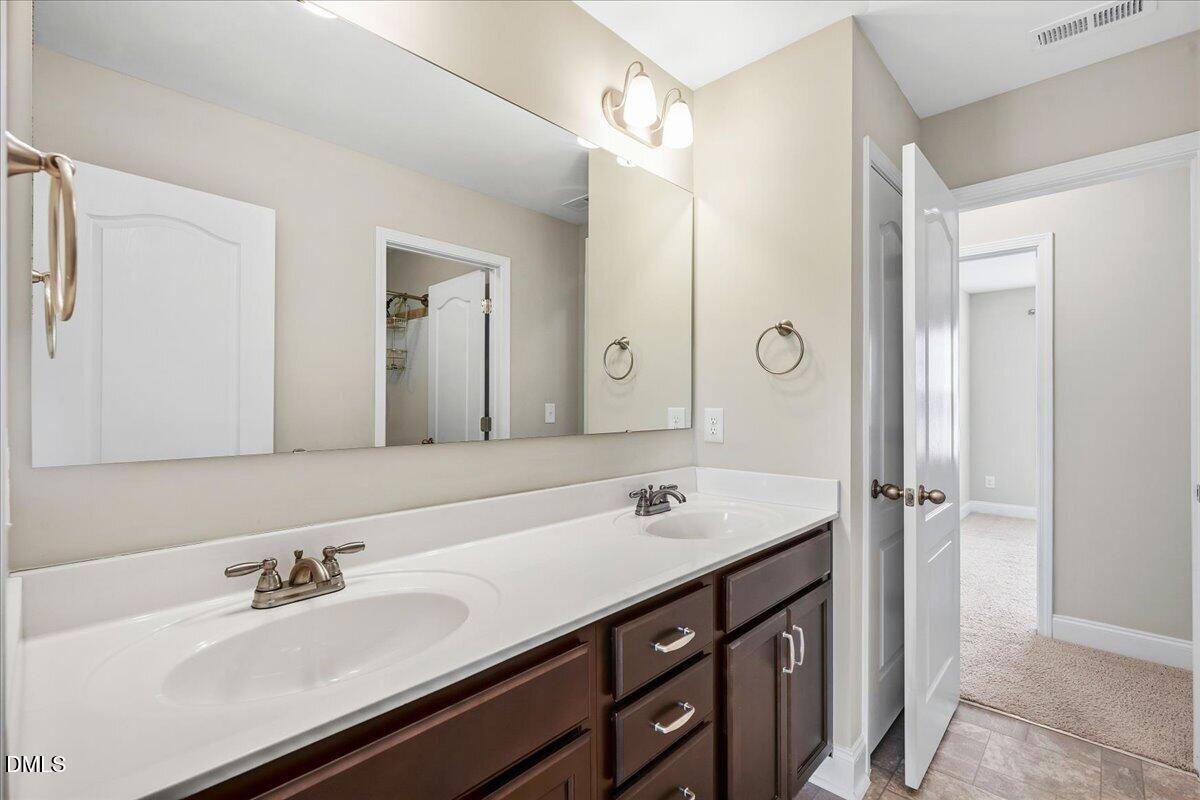 105 Mondavi Court Property Photo 37