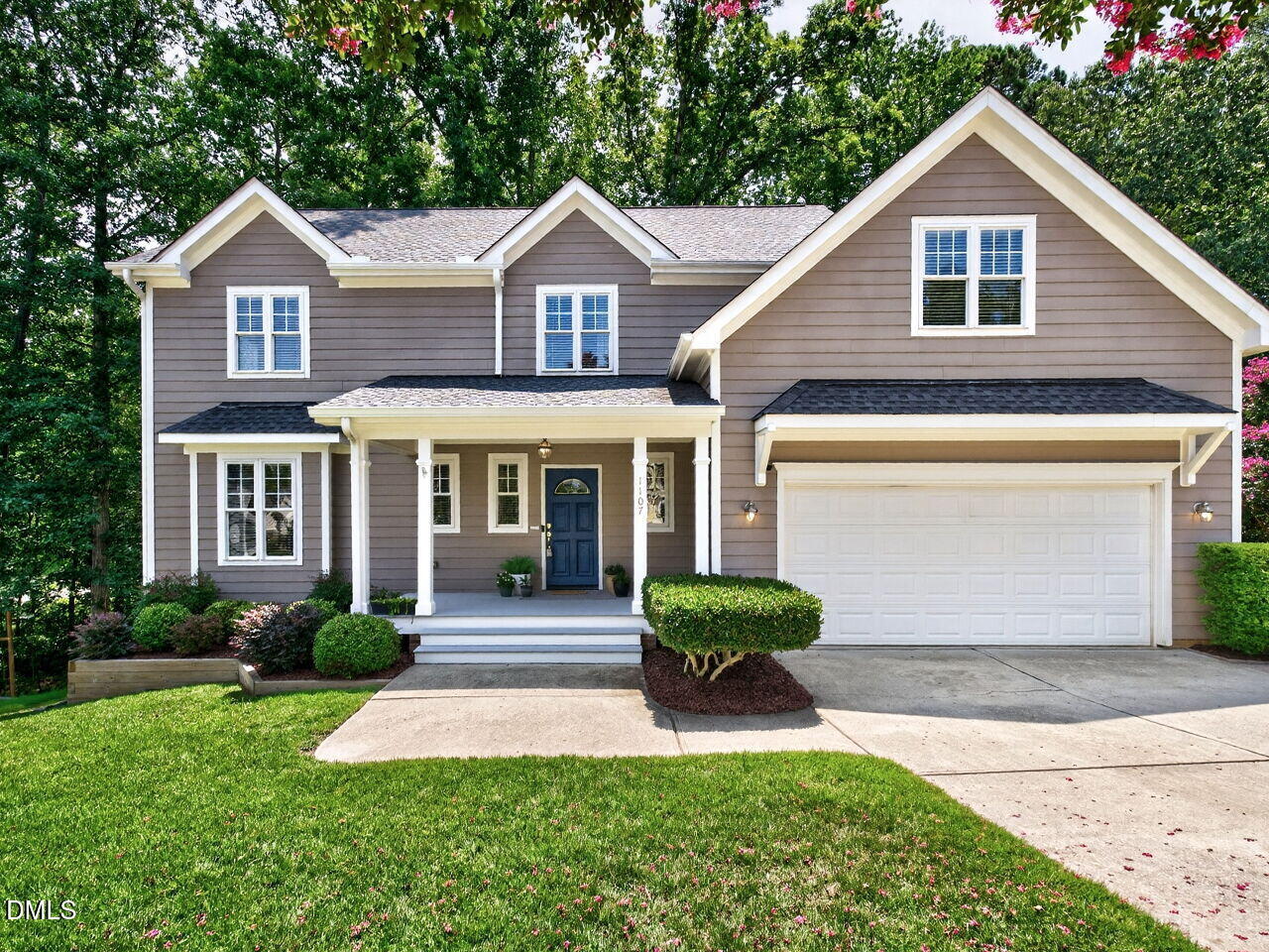 1107 Elbury Drive Property Photo 3