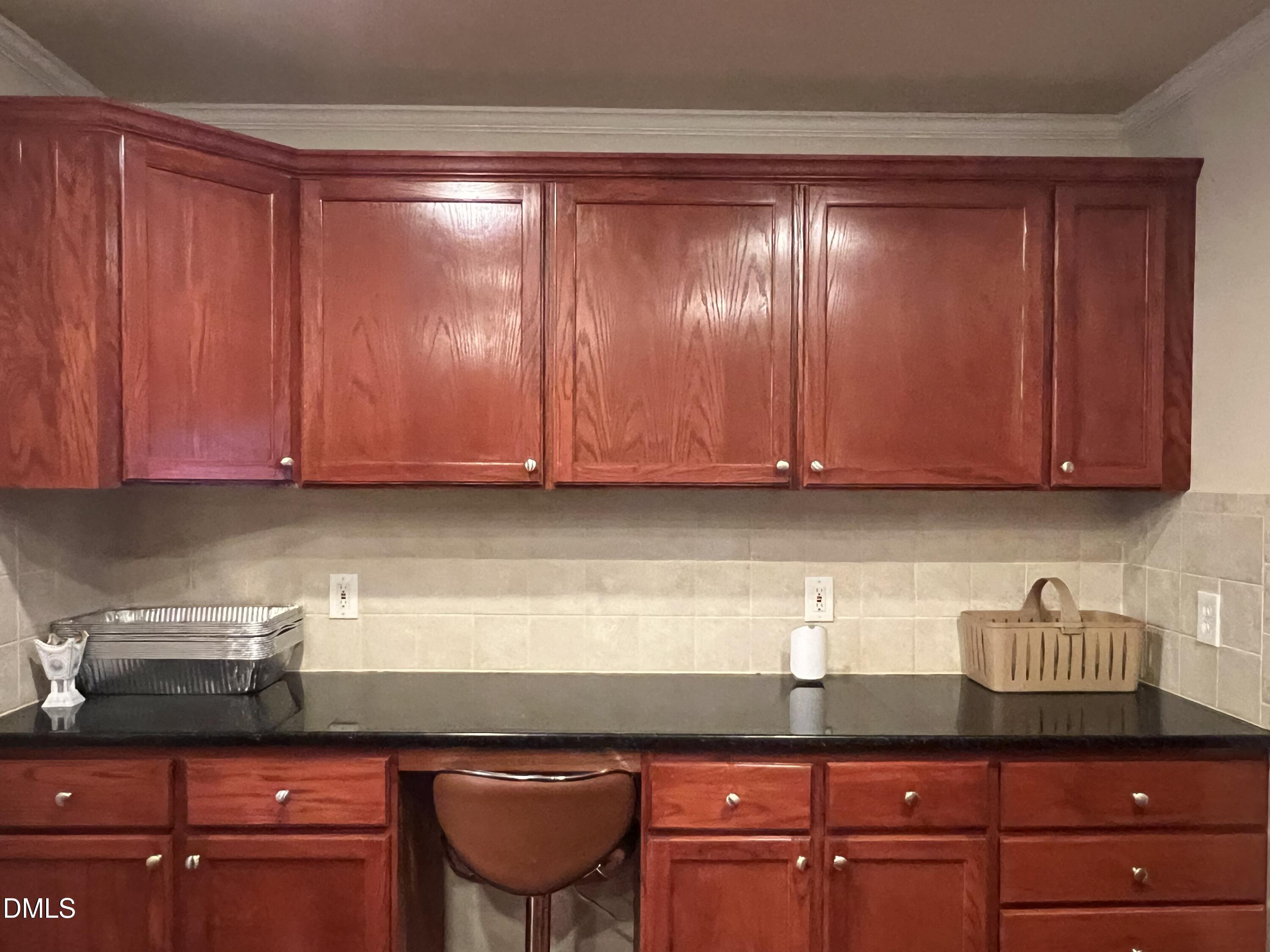 5002 Wickham Road Property Photo 14