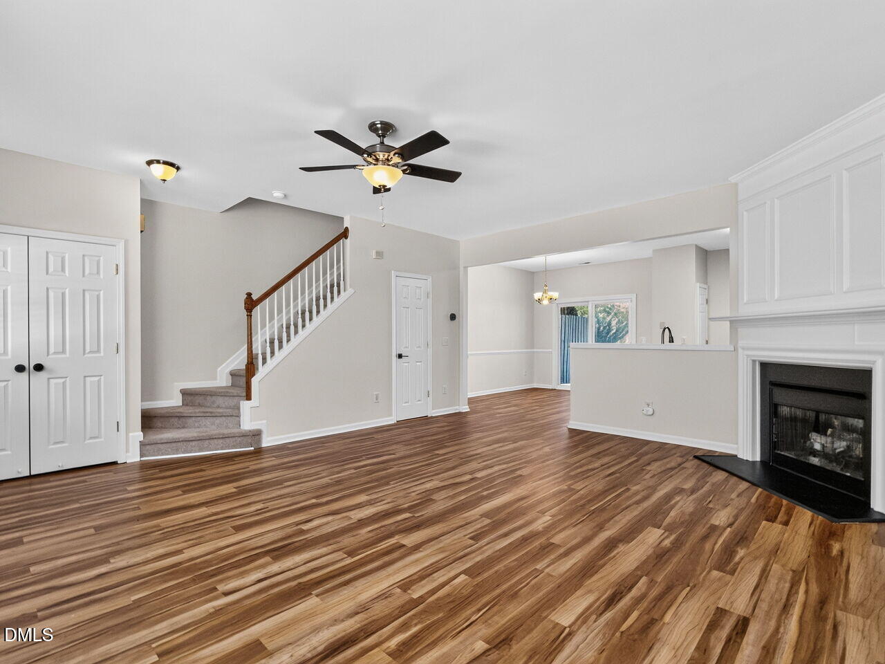 4327 Vienna Crest Drive Property Photo 10