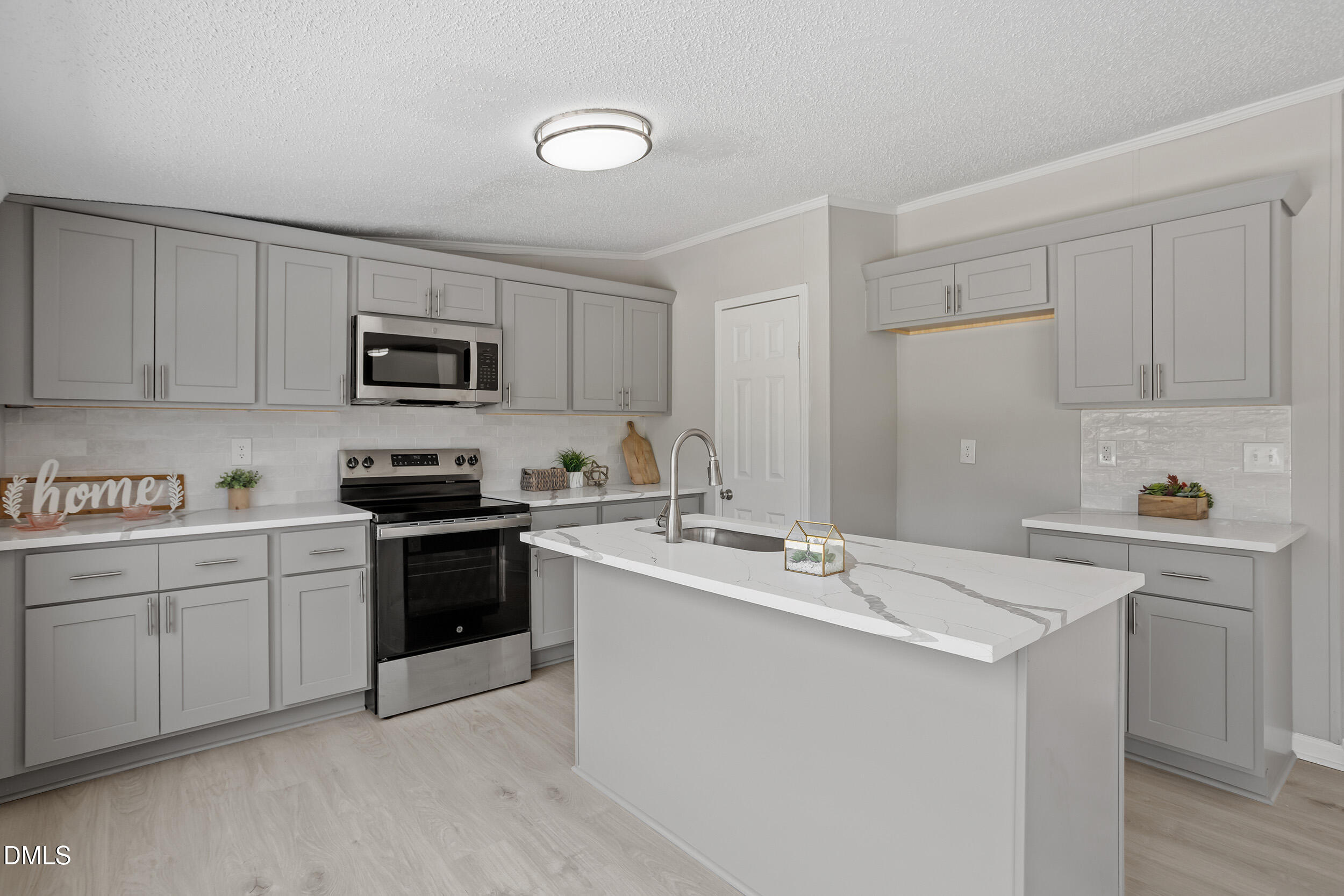 4674 Denton Road Property Photo 1