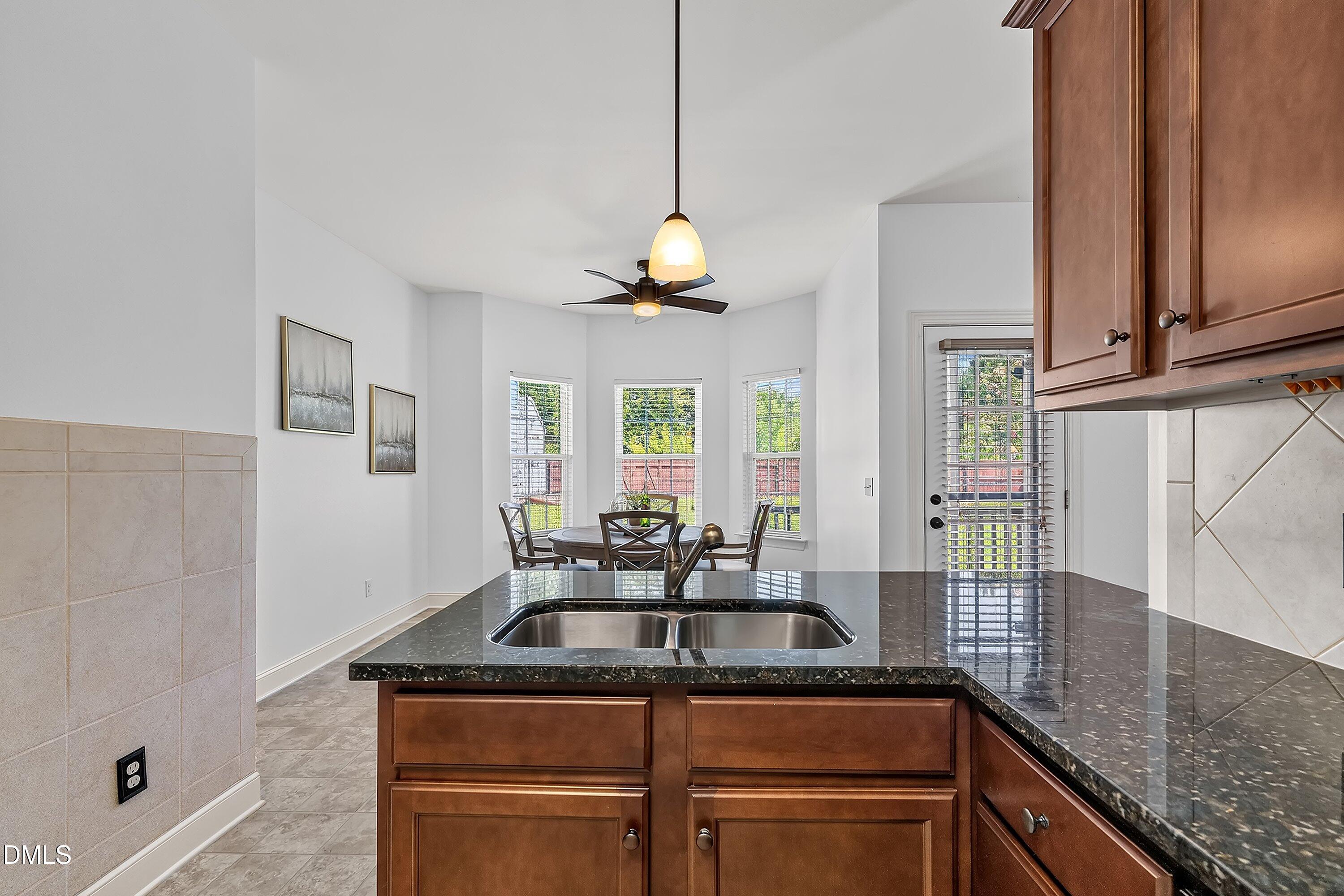 27 Langdon Pointe Drive Property Photo 15