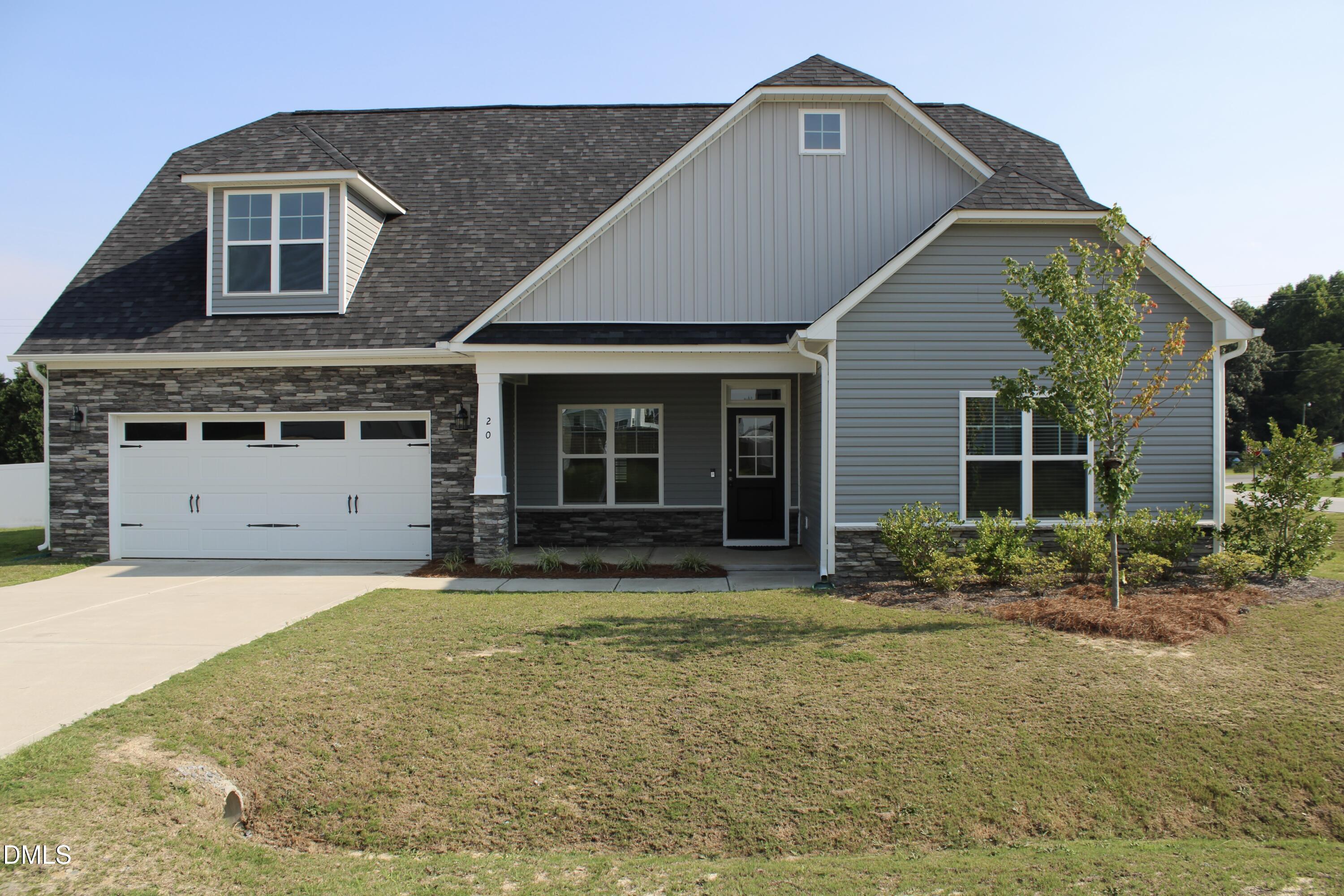 20 E Sand Luggs Court Property Photo 1