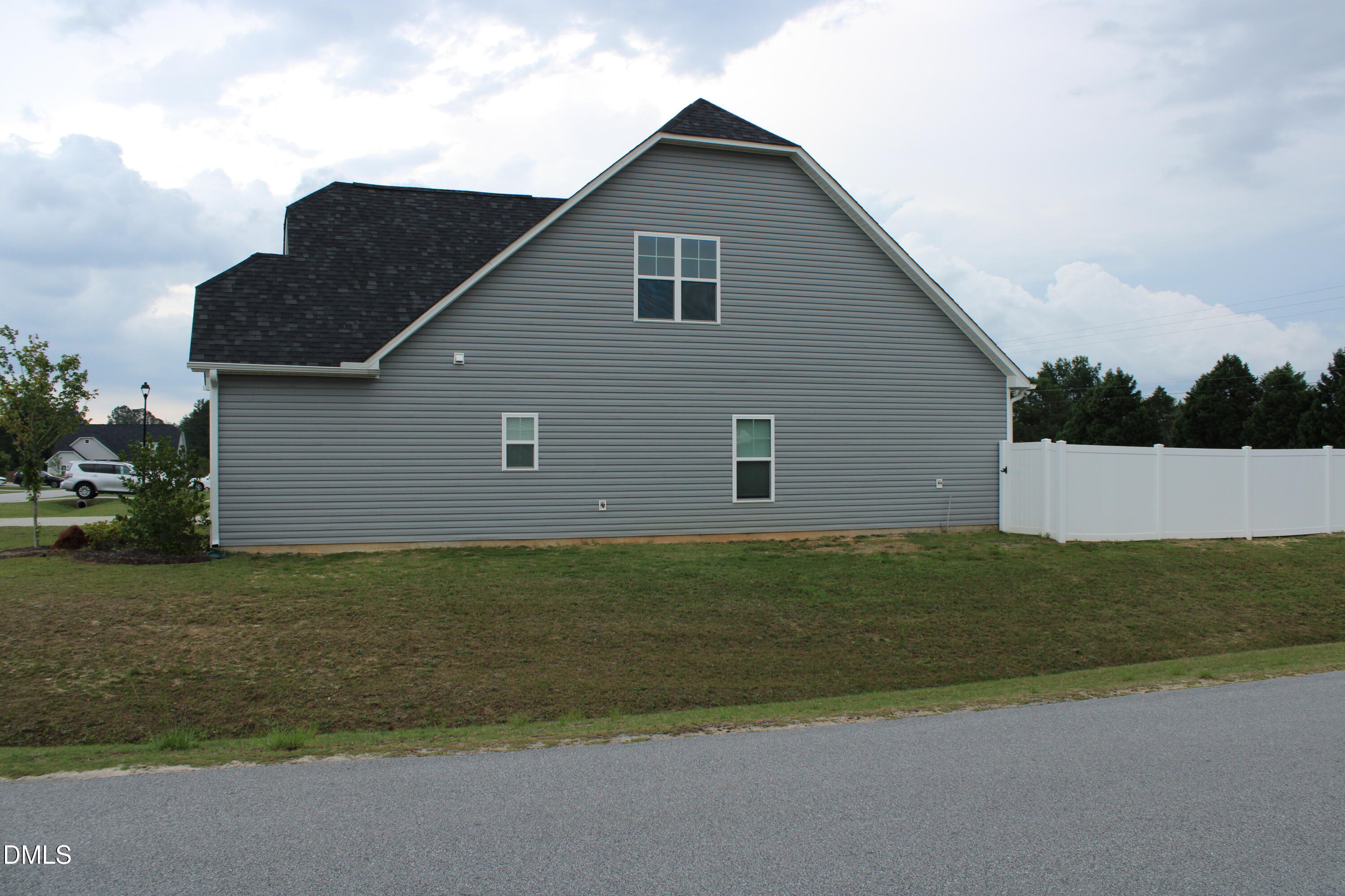 20 E Sand Luggs Court Property Photo 3
