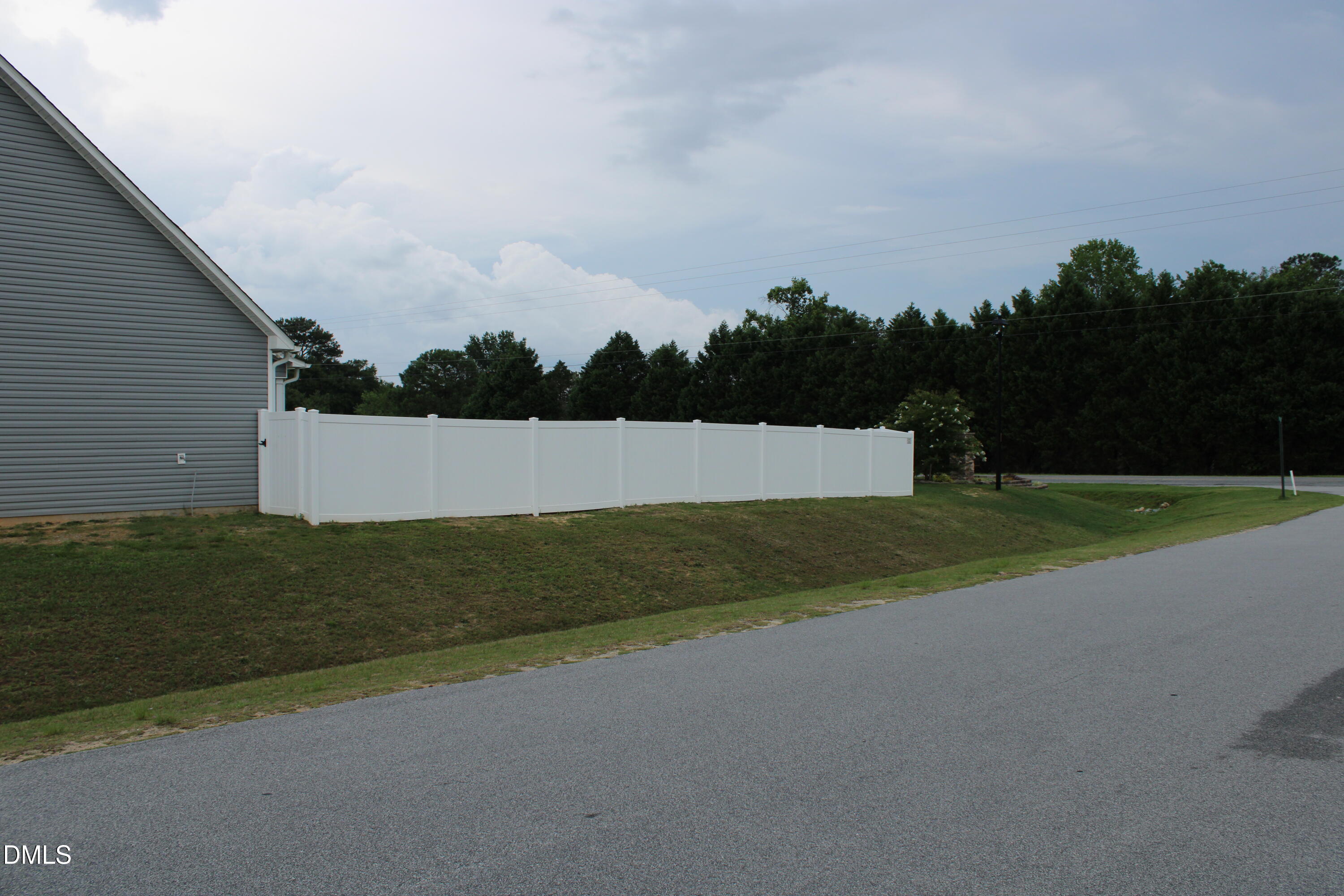 20 E Sand Luggs Court Property Photo 4