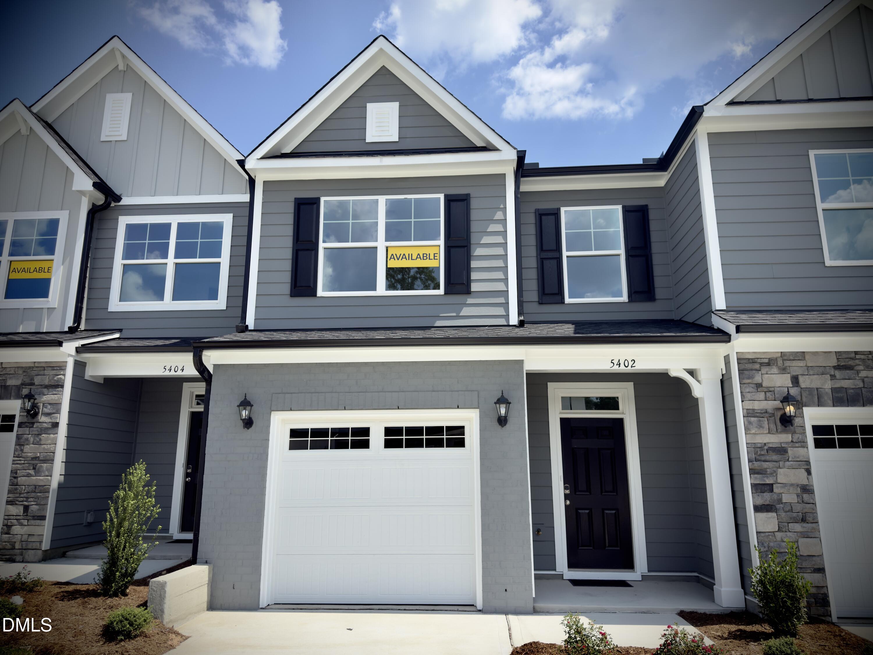5402 Running Fox Lane Property Photo 1