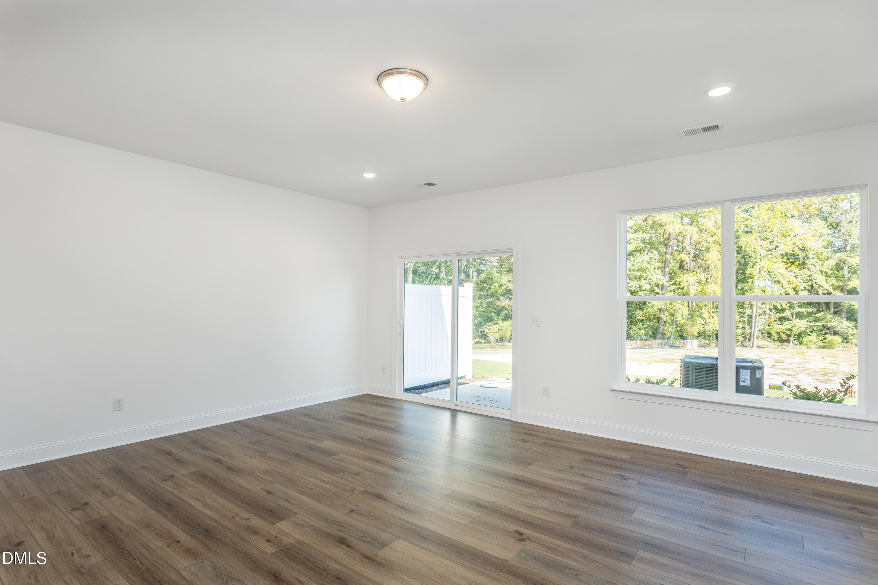5410 Running Fox Lane Property Photo 8